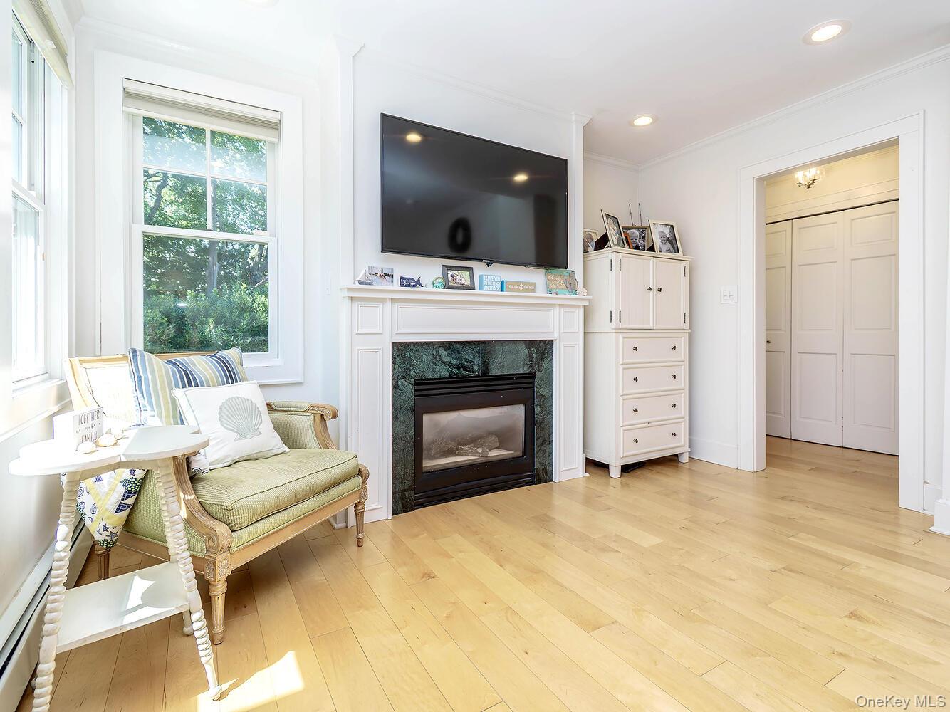 182 14th Avenue, Sea Cliff, NY 11579