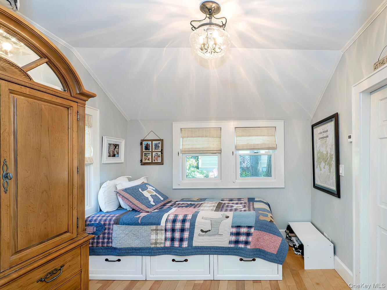 182 14th Avenue, Sea Cliff, NY 11579