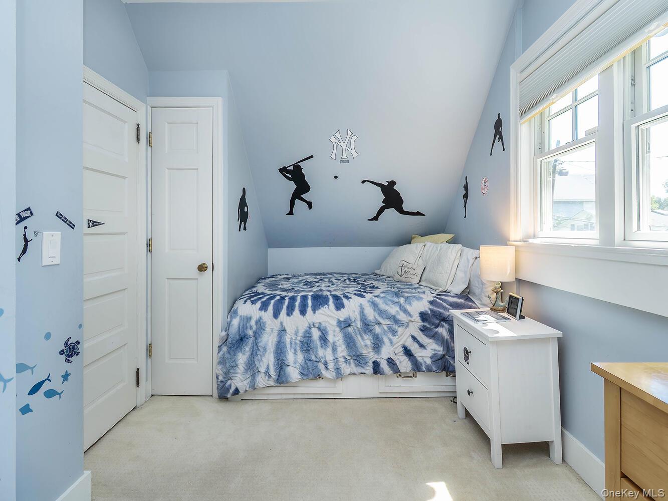 182 14th Avenue, Sea Cliff, NY 11579