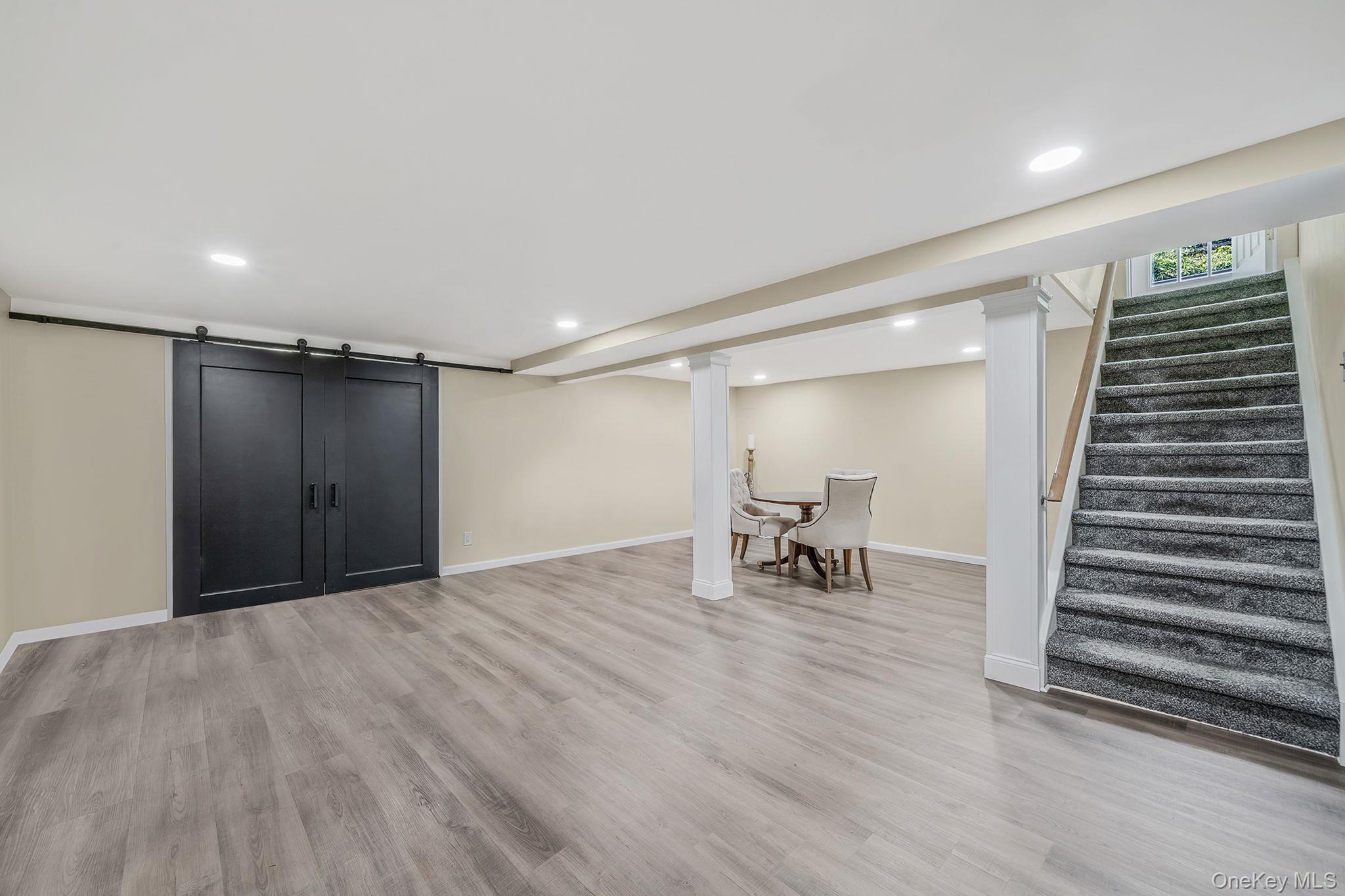 19 Edmarc Court, Oakdale, NY 11769