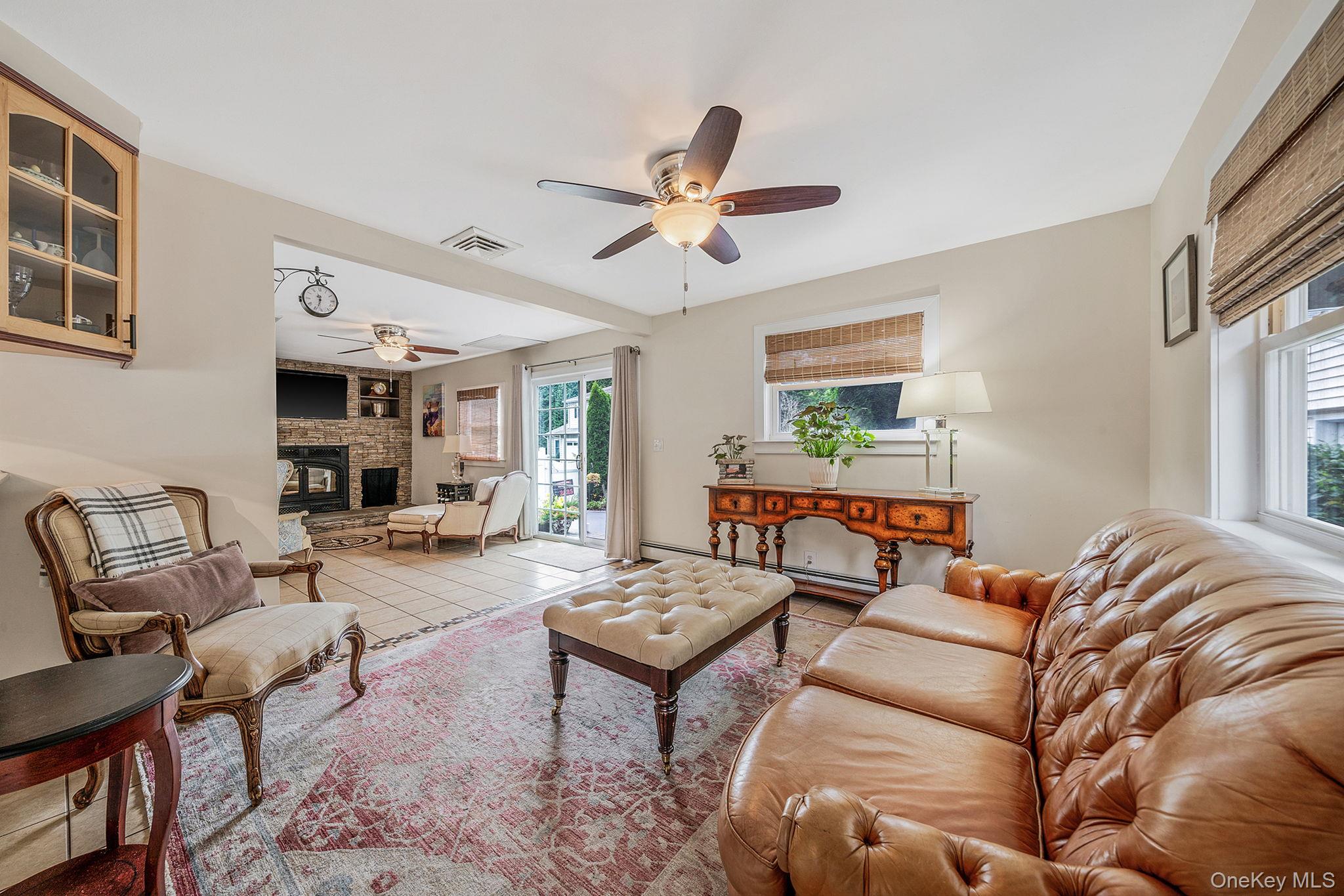 19 Edmarc Court, Oakdale, NY 11769