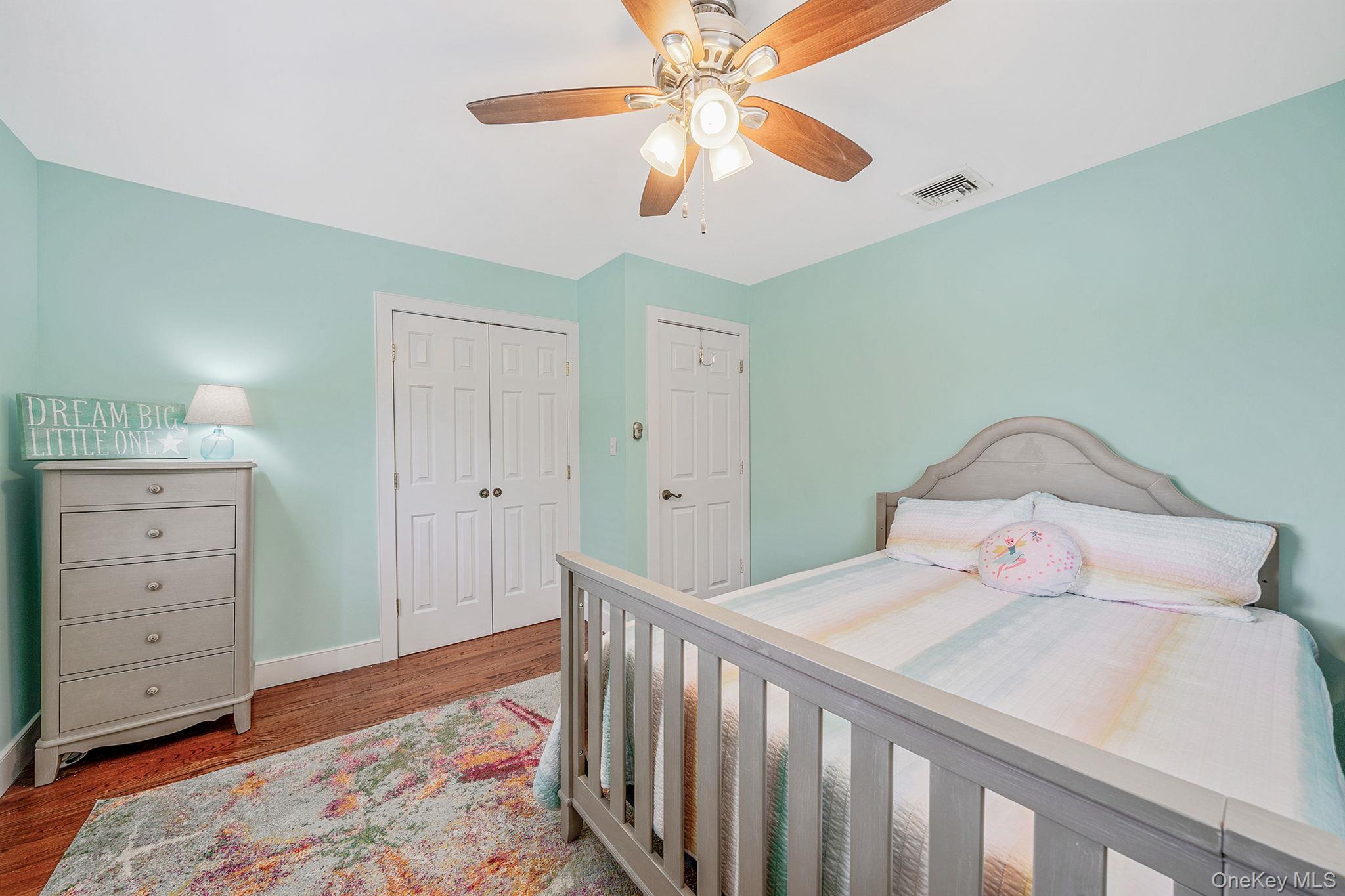 19 Edmarc Court, Oakdale, NY 11769