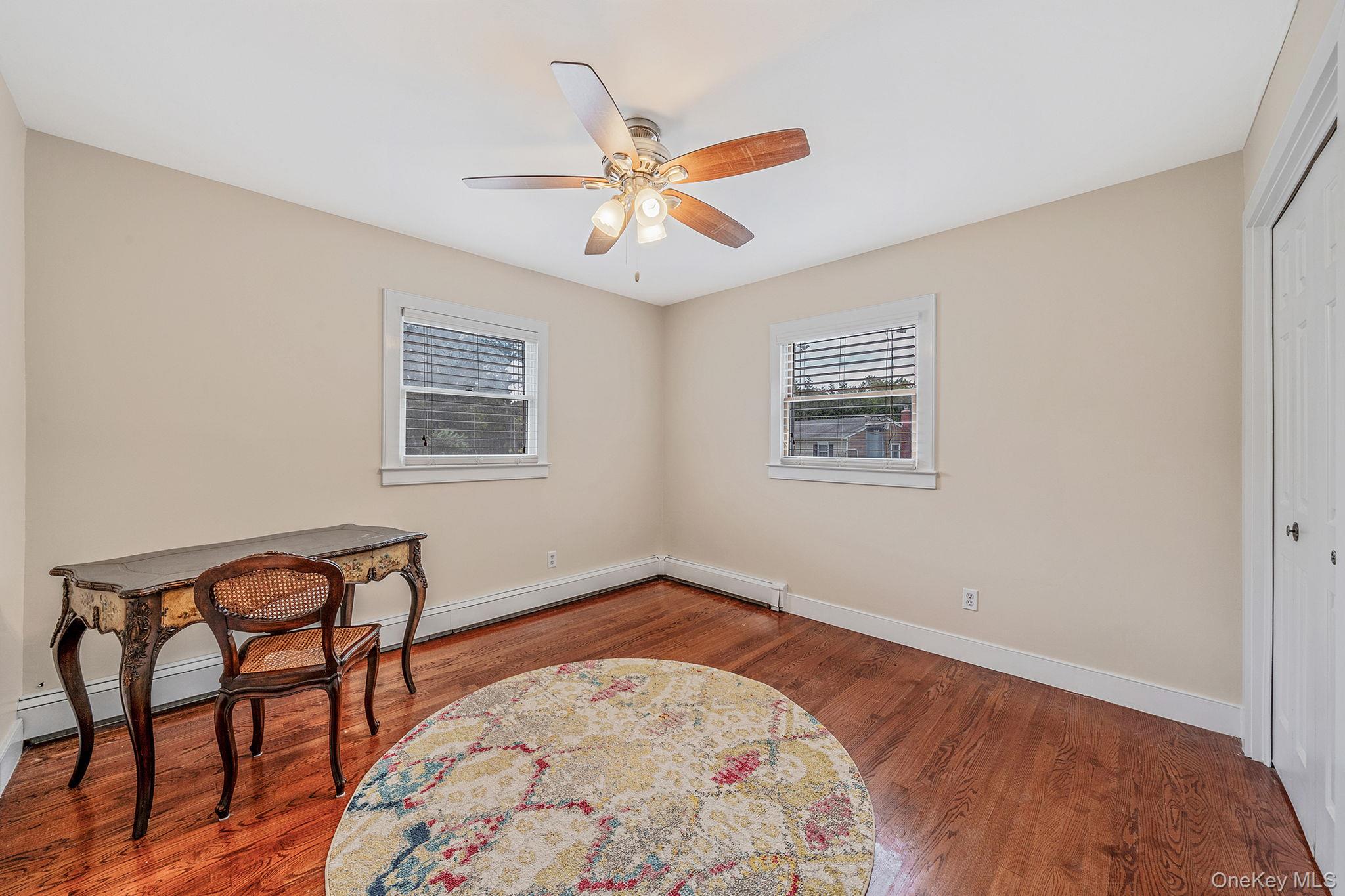 19 Edmarc Court, Oakdale, NY 11769