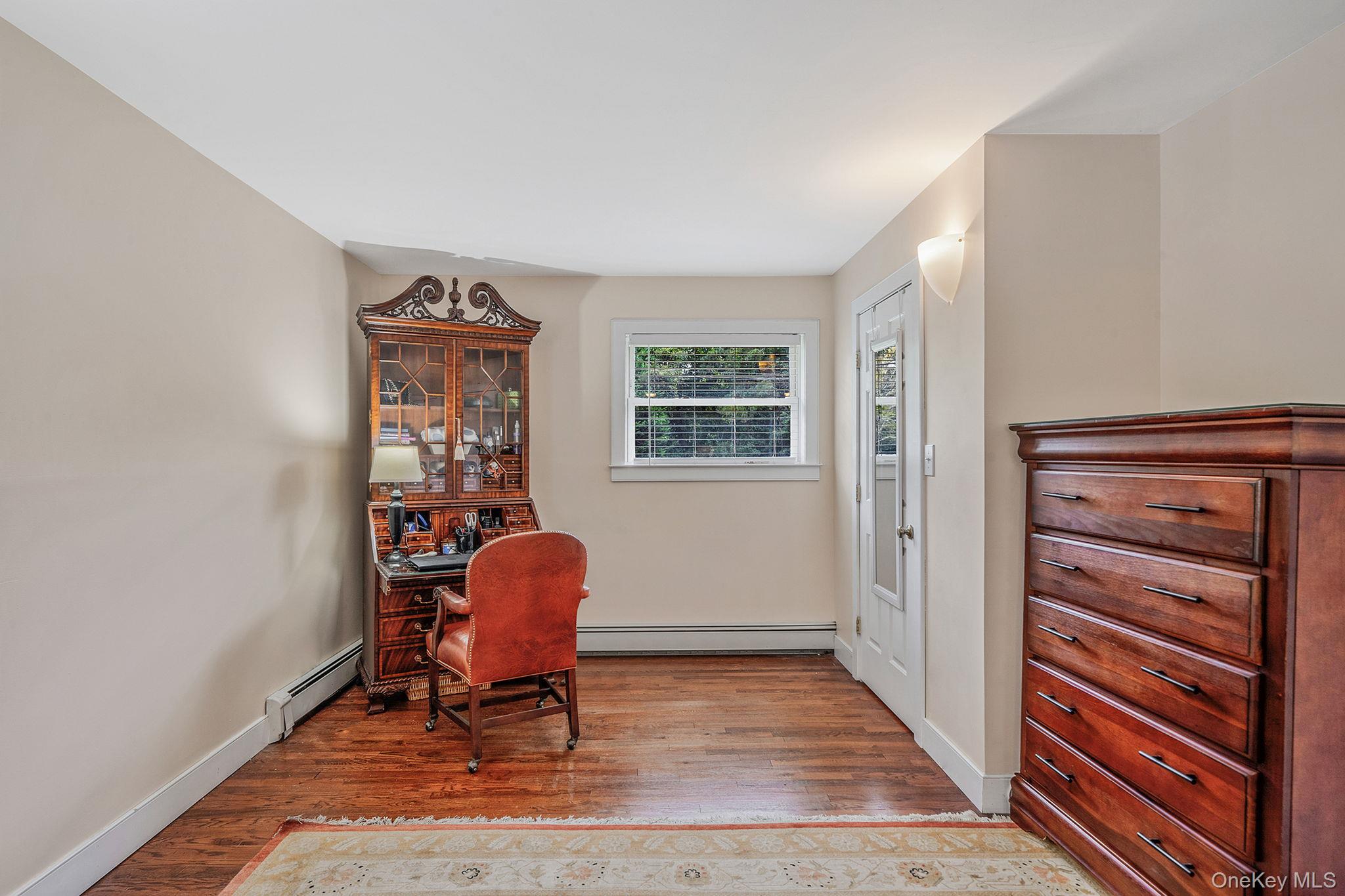 19 Edmarc Court, Oakdale, NY 11769