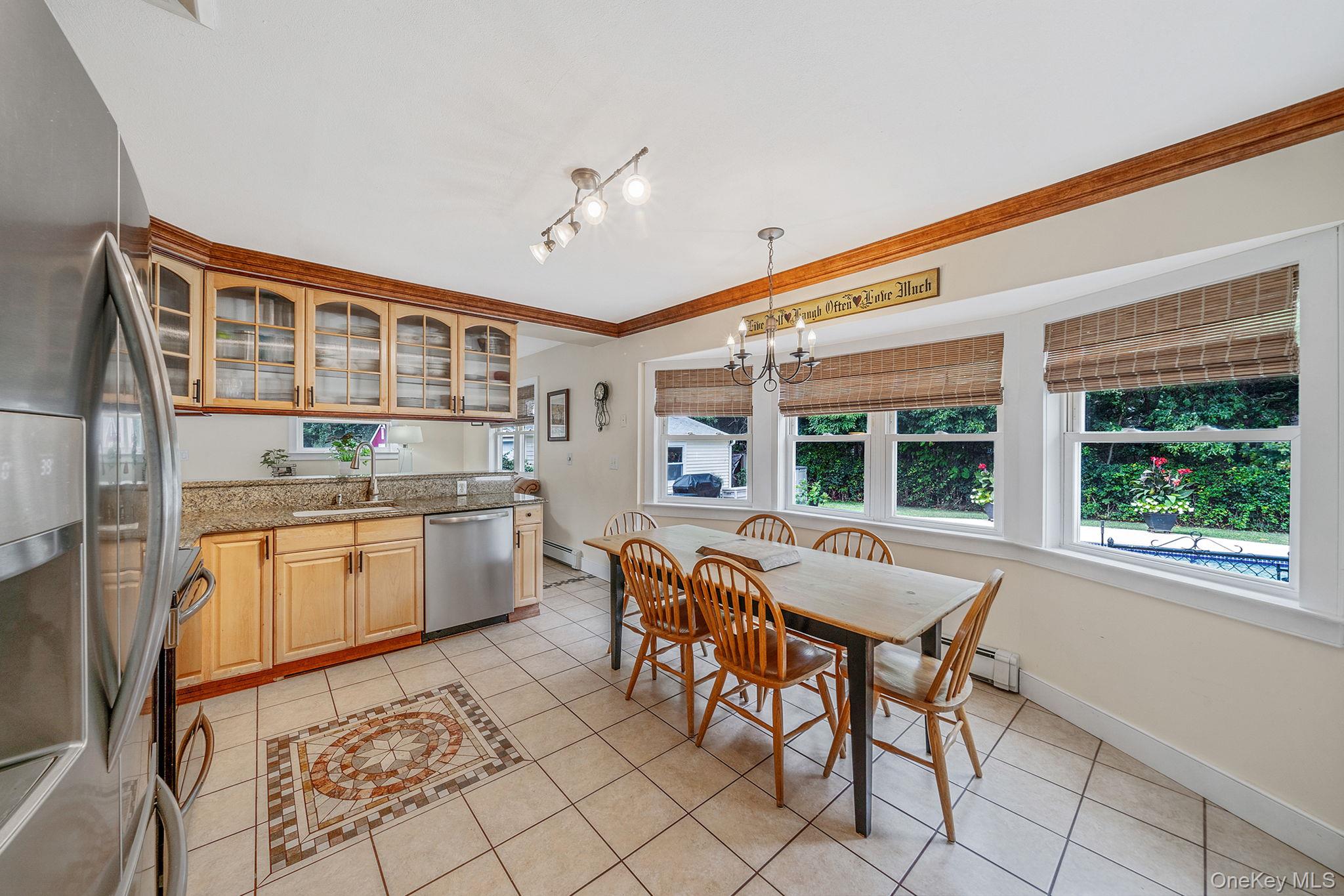 19 Edmarc Court, Oakdale, NY 11769