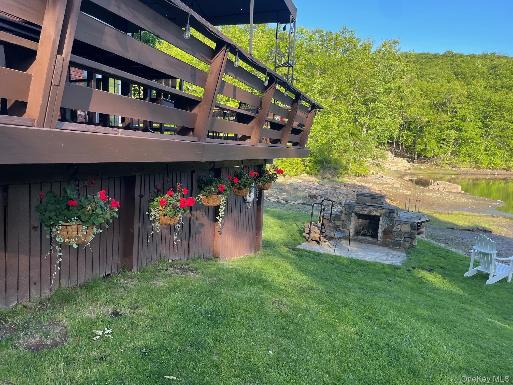 4 Sunset Road, Sloatsburg, NY 10974