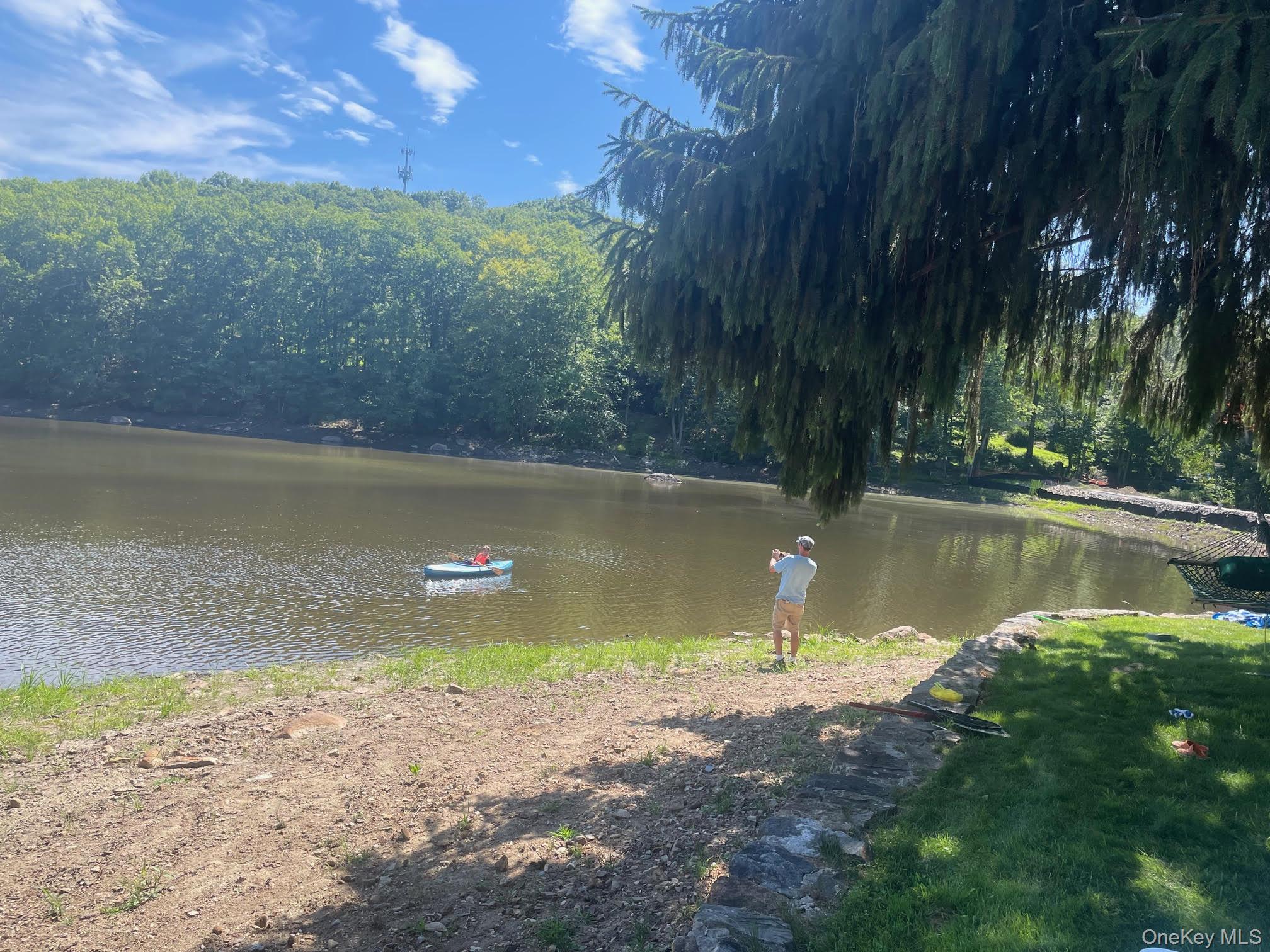 4 Sunset Road, Sloatsburg, NY 10974