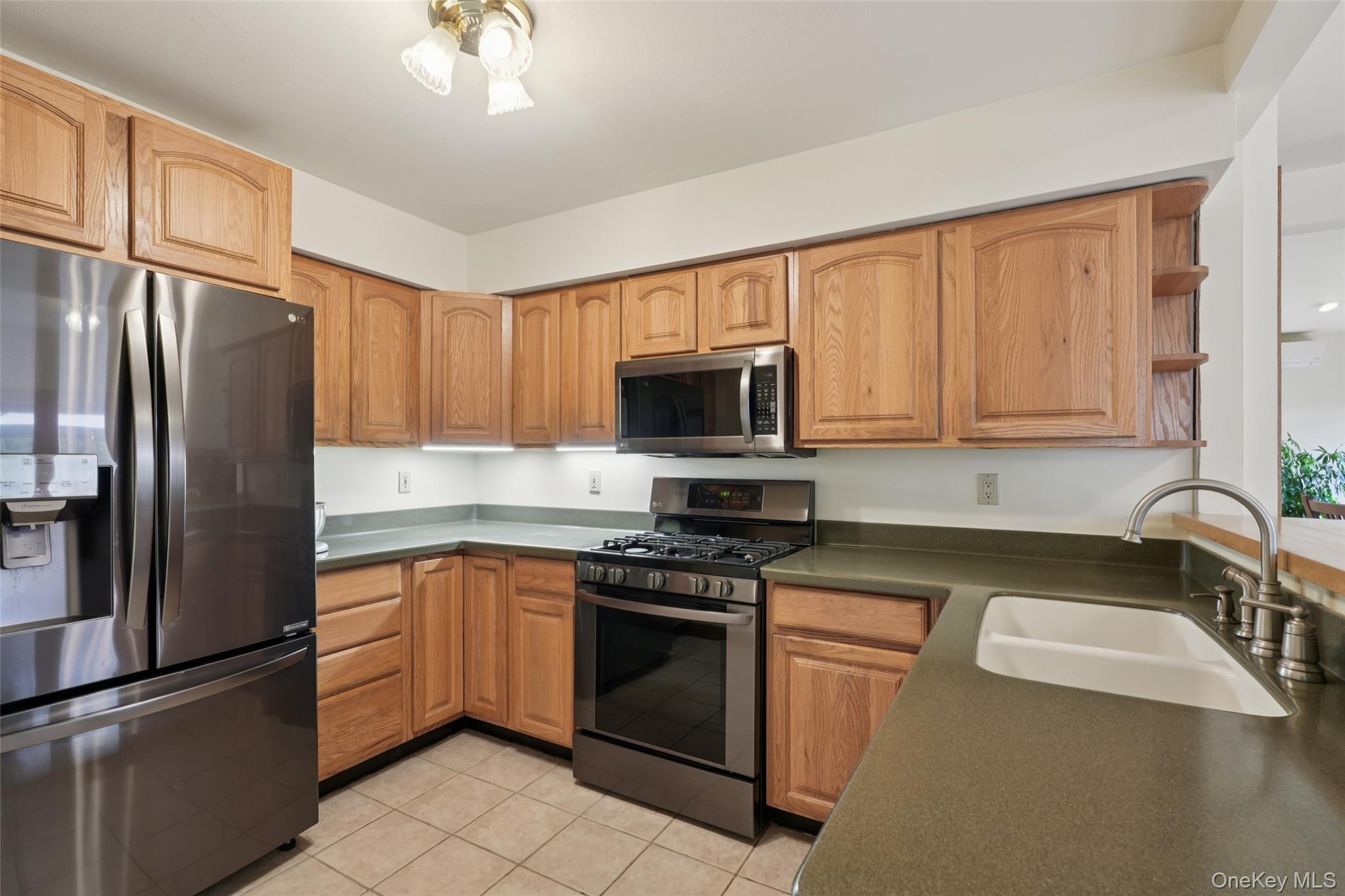 4 Sunset Road, Sloatsburg, NY 10974