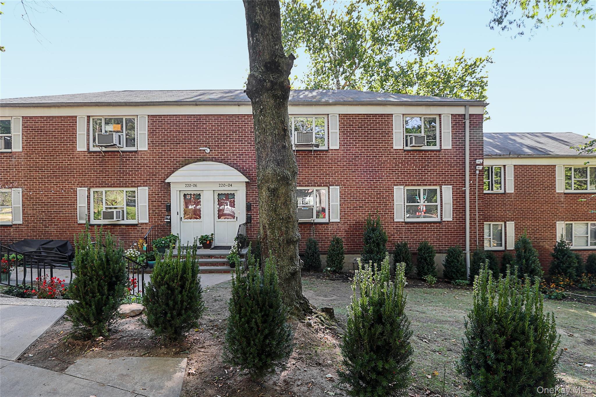 220-04 Stronghurst Avenue # 18-5, Queens Village, NY 11427