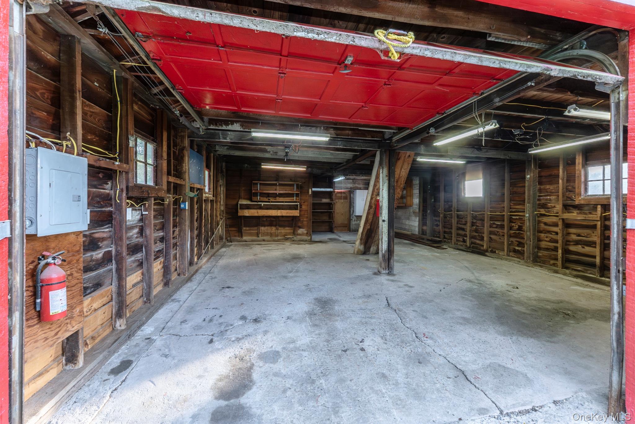 12 Zandhoek Road, Hurley, NY 12443