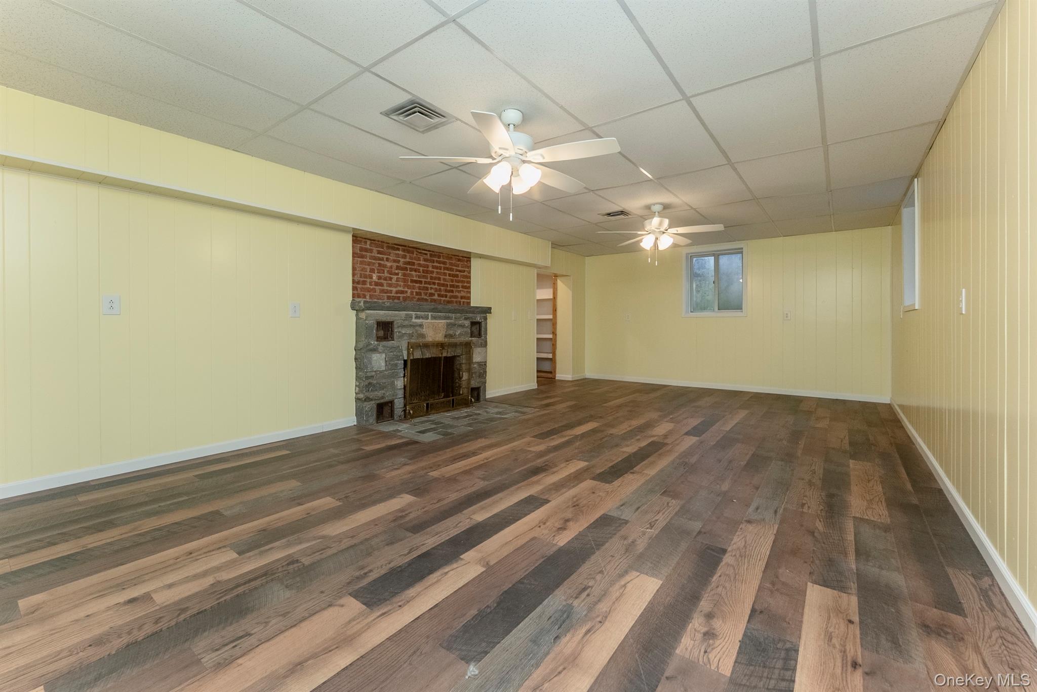 12 Zandhoek Road, Hurley, NY 12443