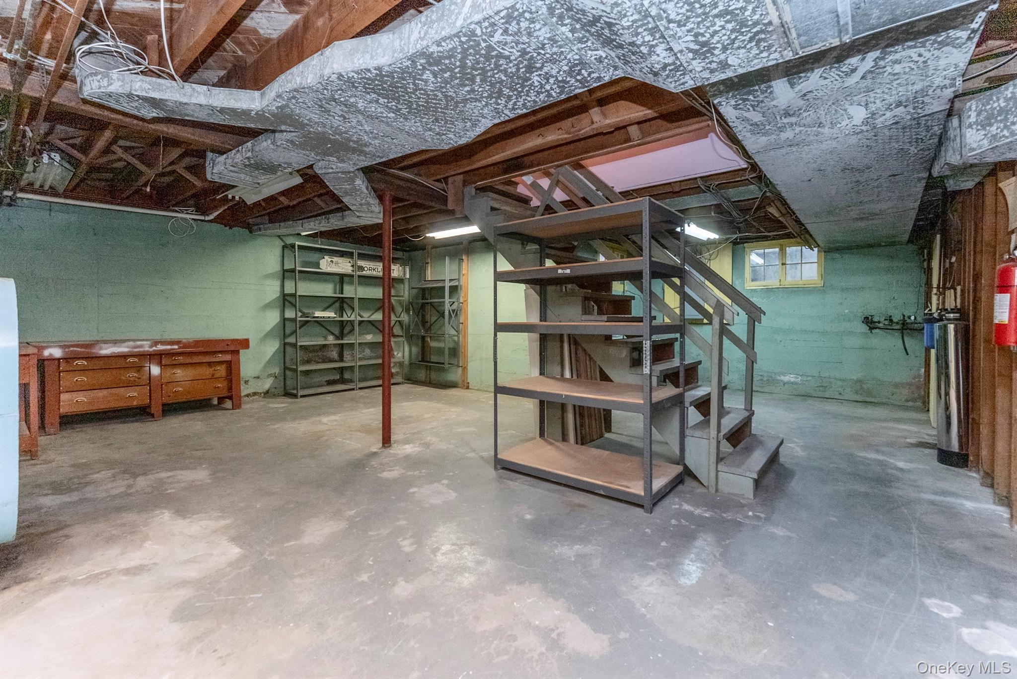 12 Zandhoek Road, Hurley, NY 12443