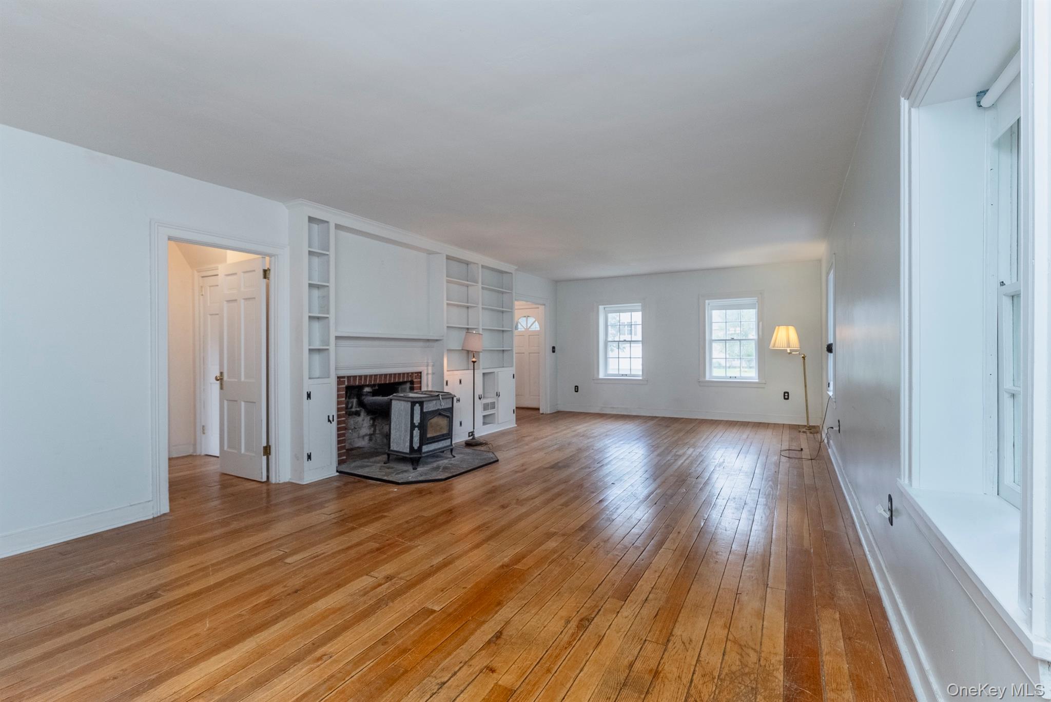 12 Zandhoek Road, Hurley, NY 12443