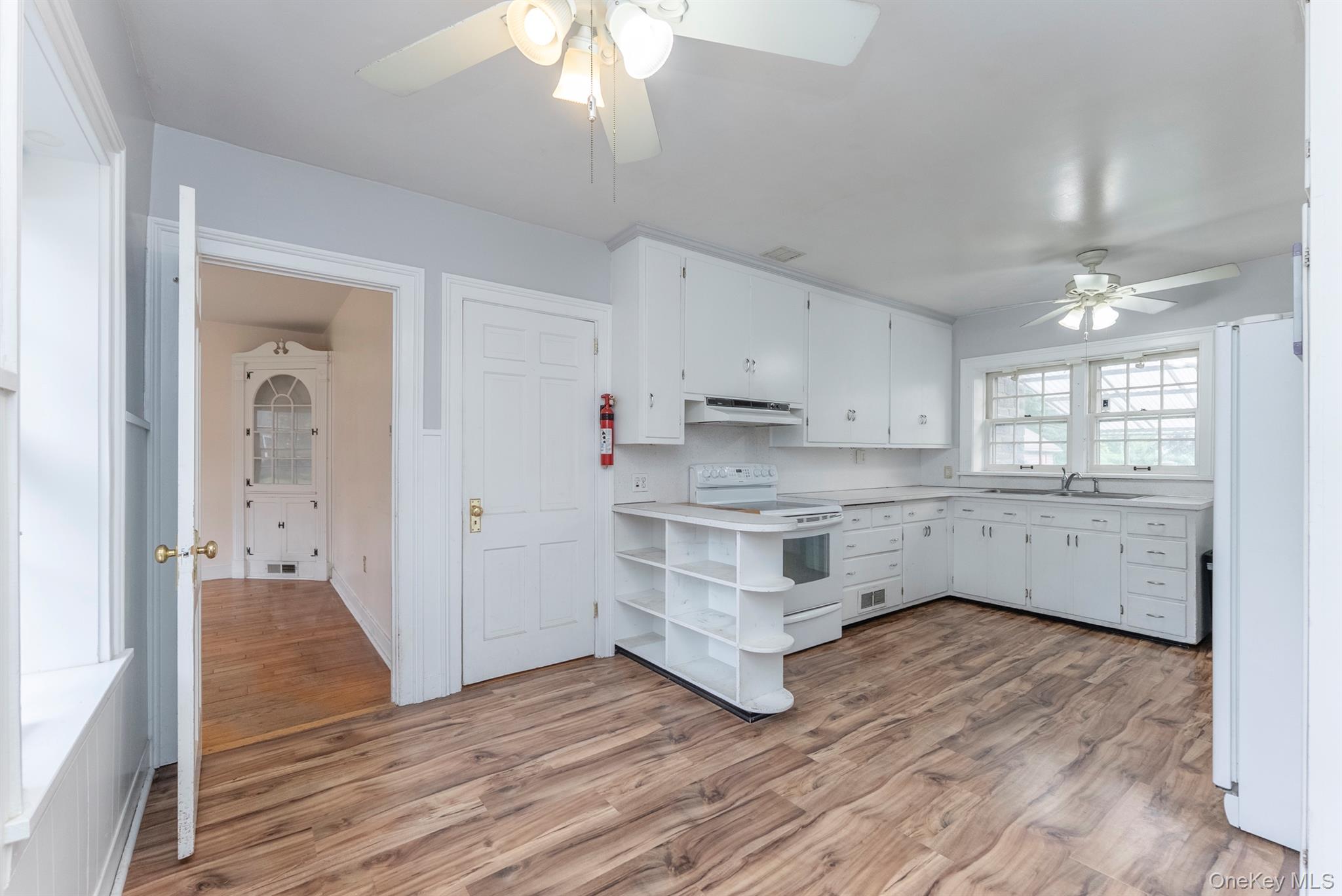 12 Zandhoek Road, Hurley, NY 12443