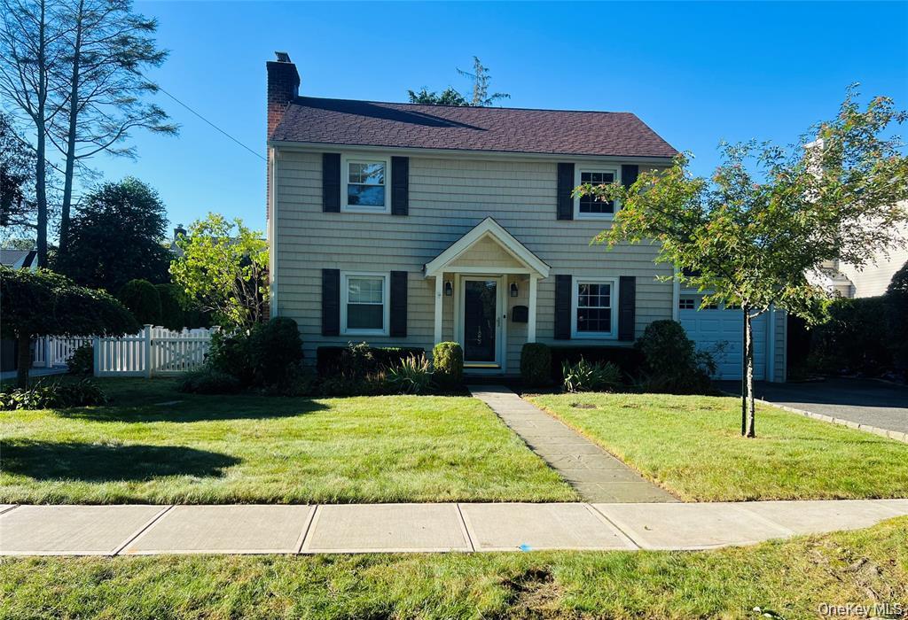 128 Charles Street, East Williston, NY 11596