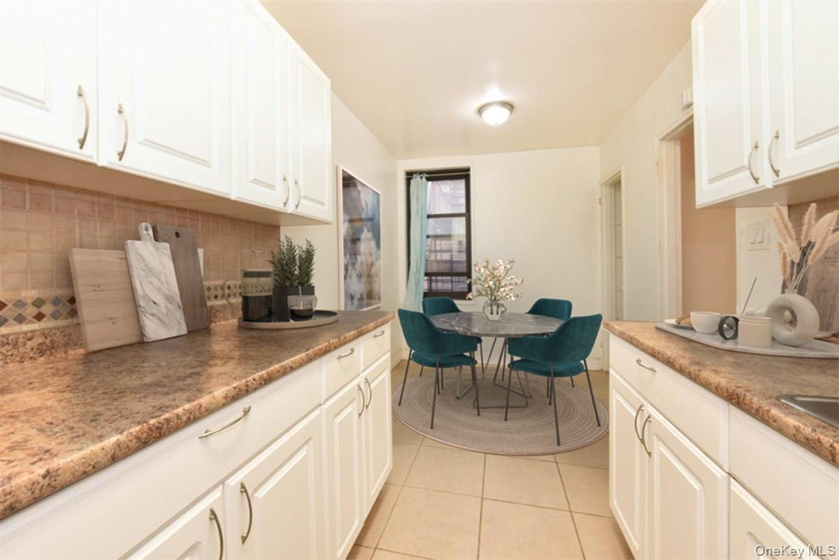 84-01 Main Street # 221, Briarwood, NY 11435