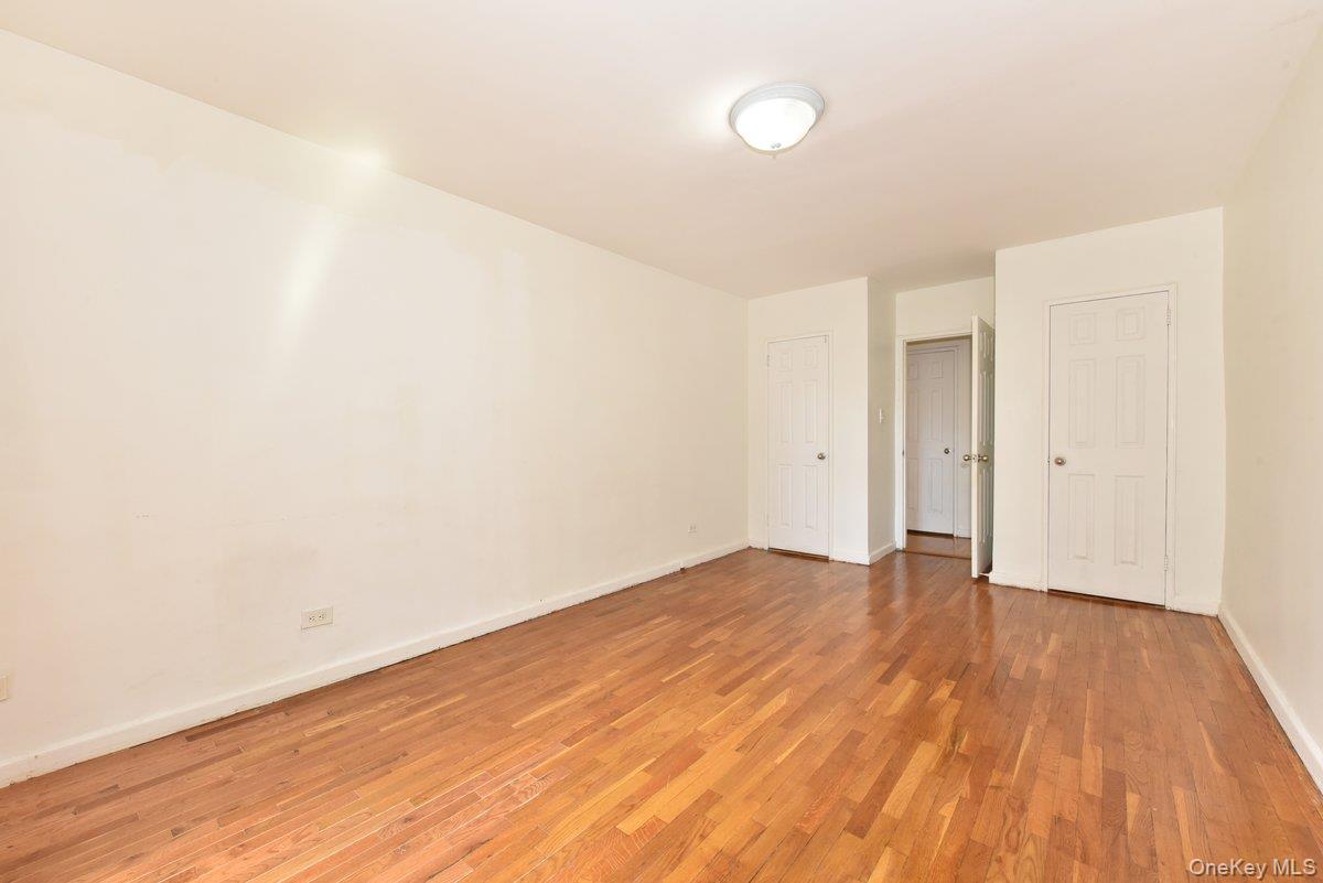 84-01 Main Street # 221, Briarwood, NY 11435