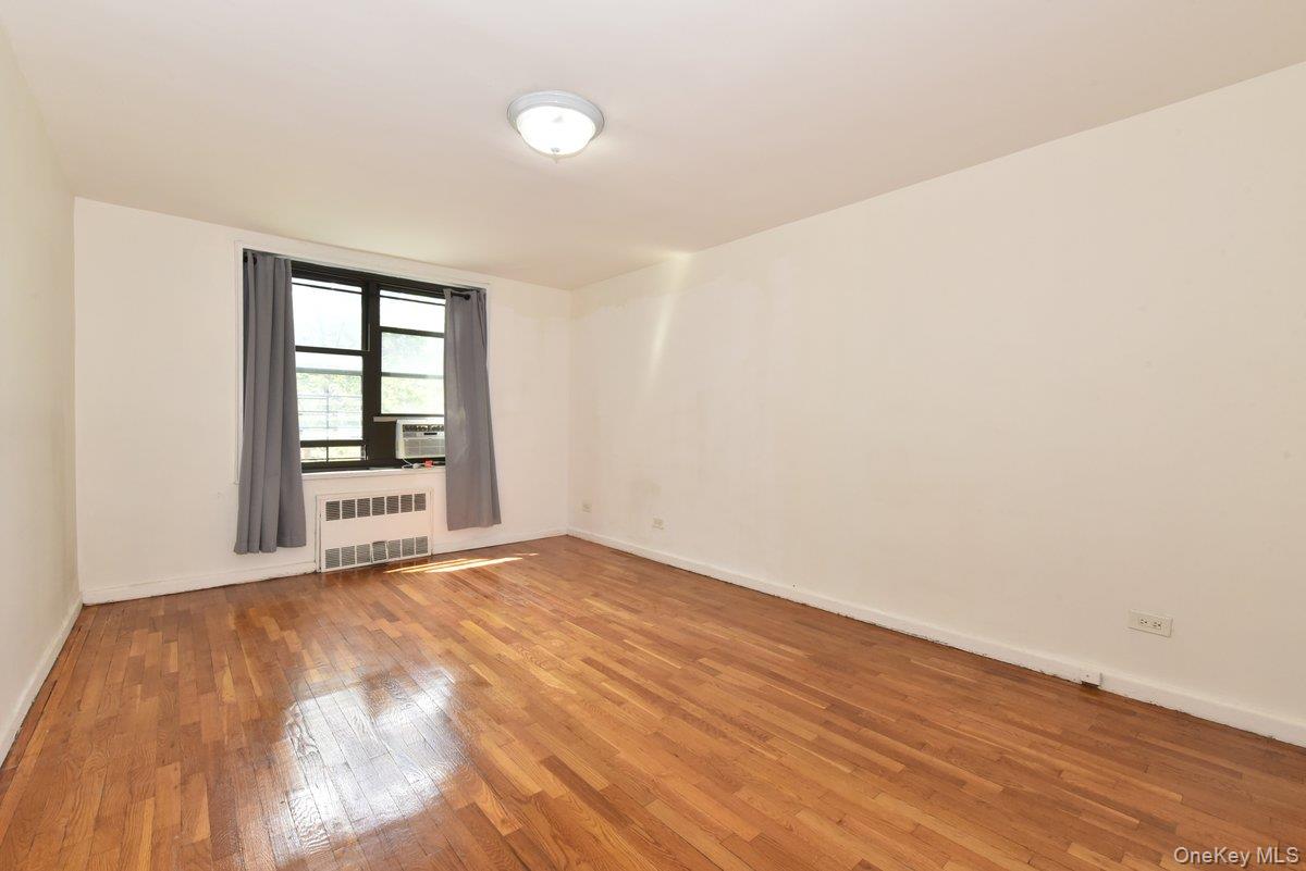 84-01 Main Street # 221, Briarwood, NY 11435