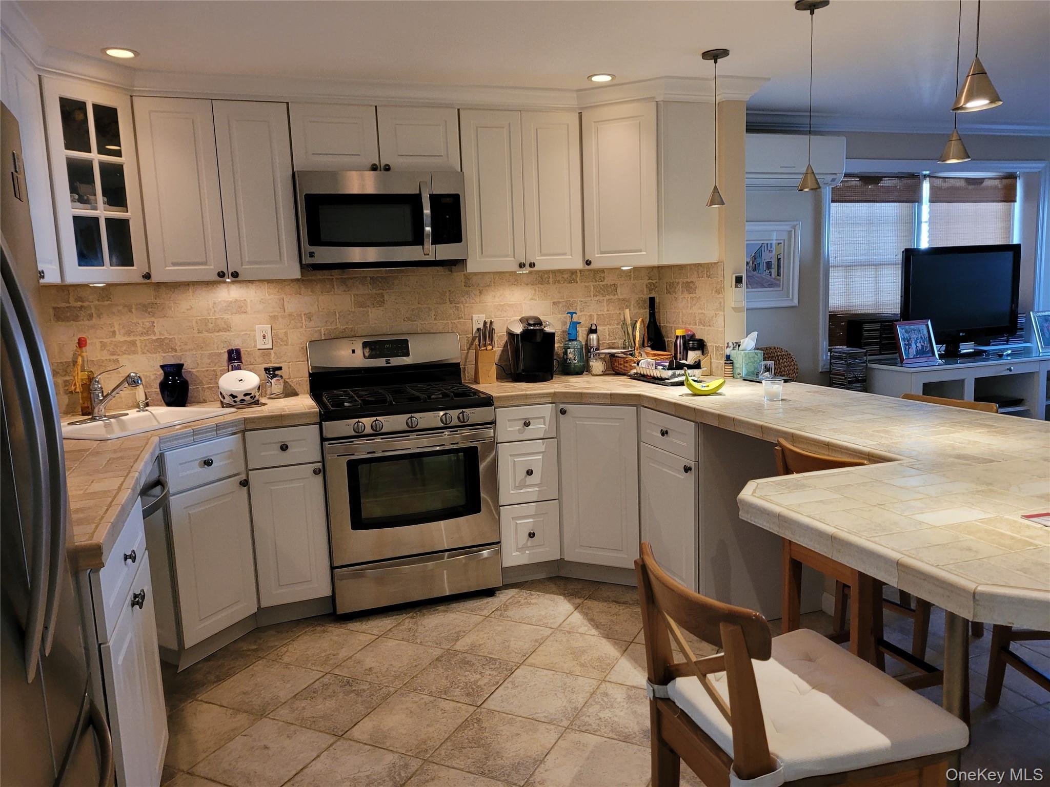 79 Rochester Avenue # garden, Long Beach, NY 11561