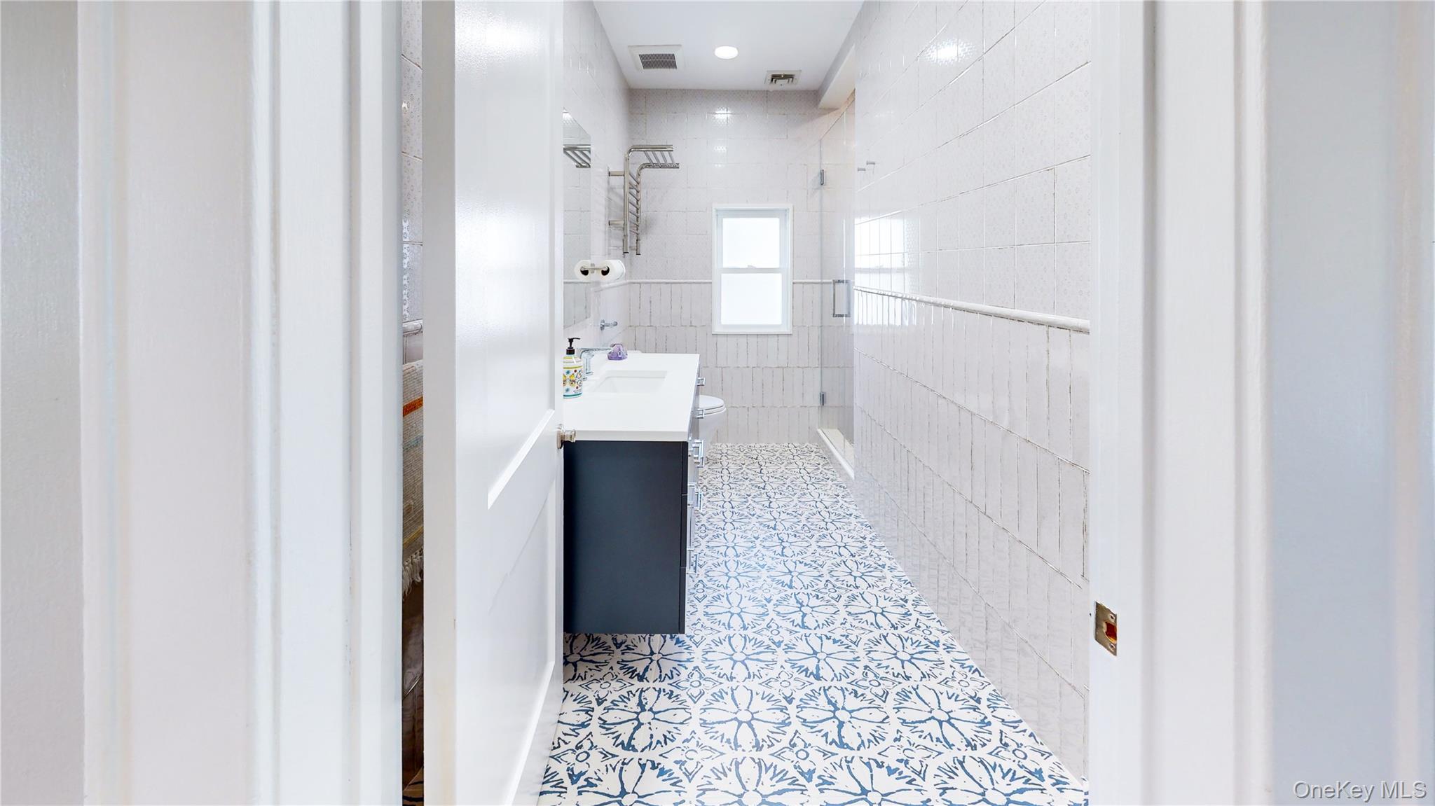 67 Burtis Street, Lynbrook, NY 11563