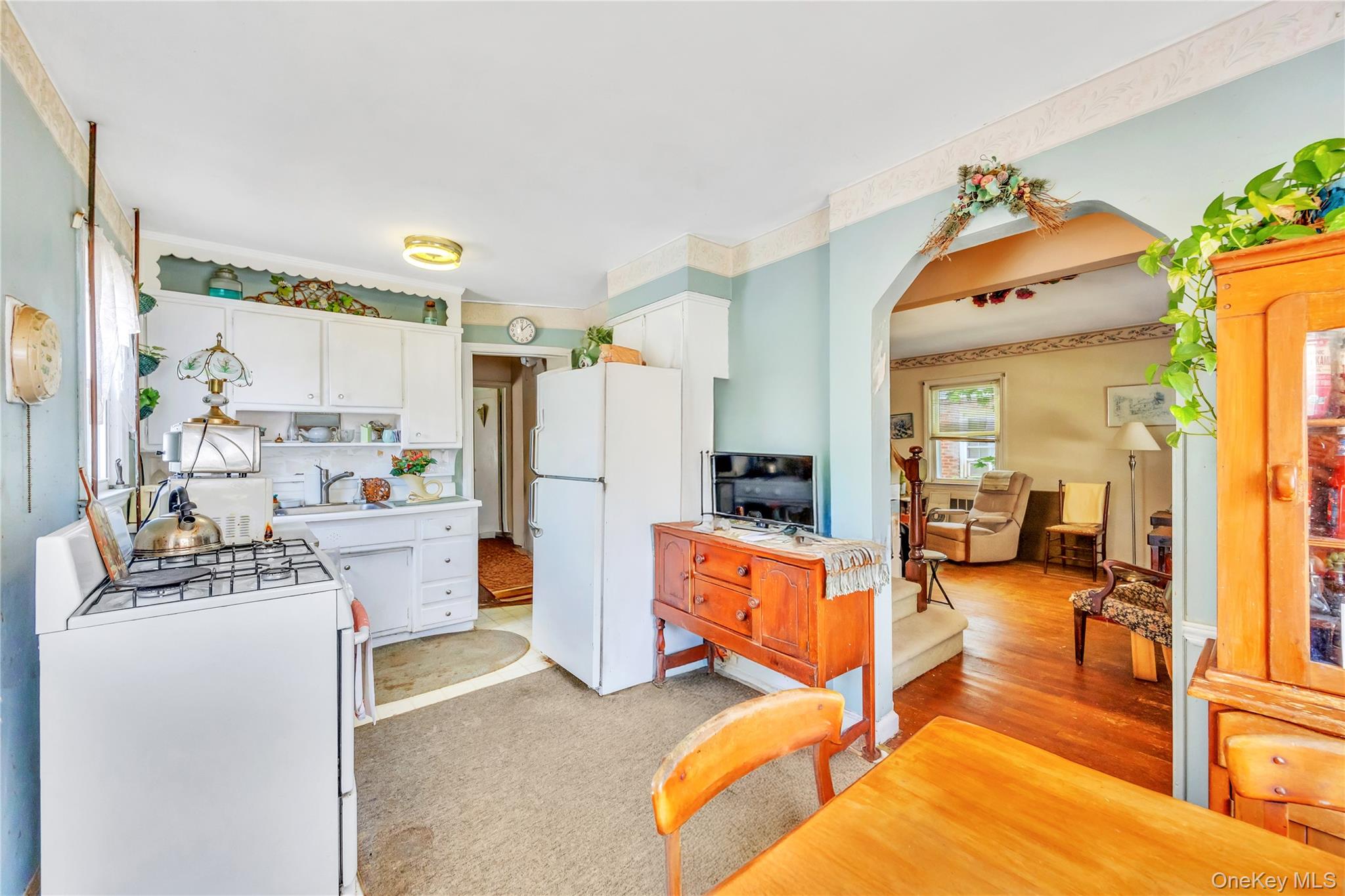 252 Lexington Avenue, West Hempstead, NY 11552