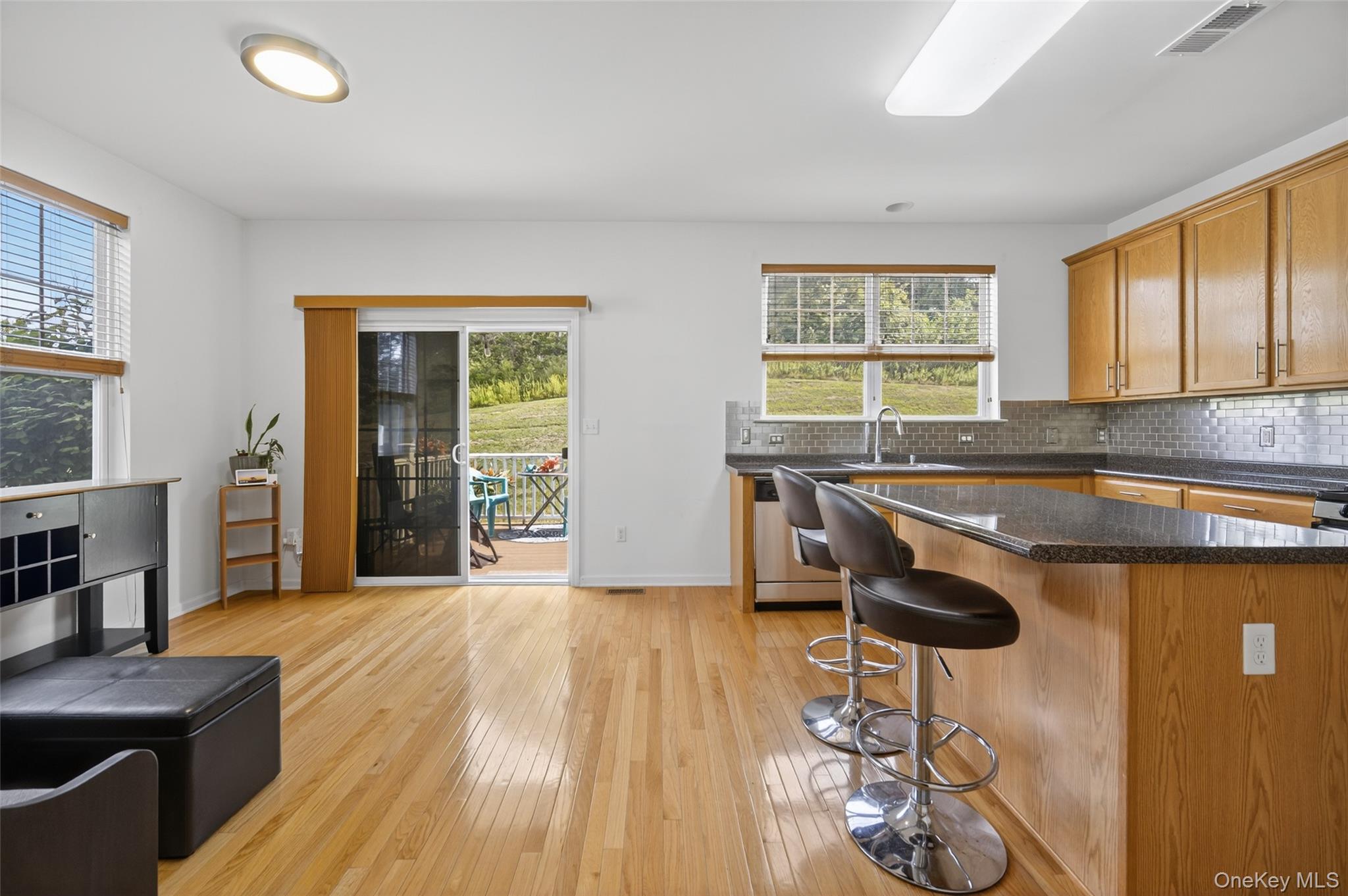 1802 Hawthorn Way, New Windsor, NY 12553