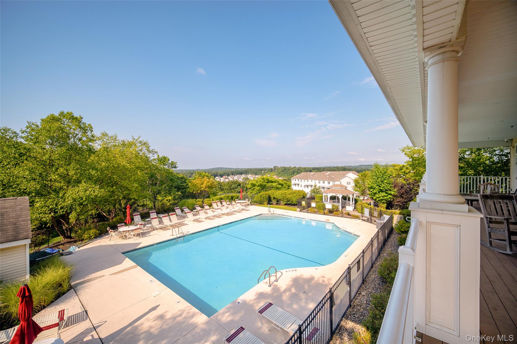 1802 Hawthorn Way, New Windsor, NY 12553