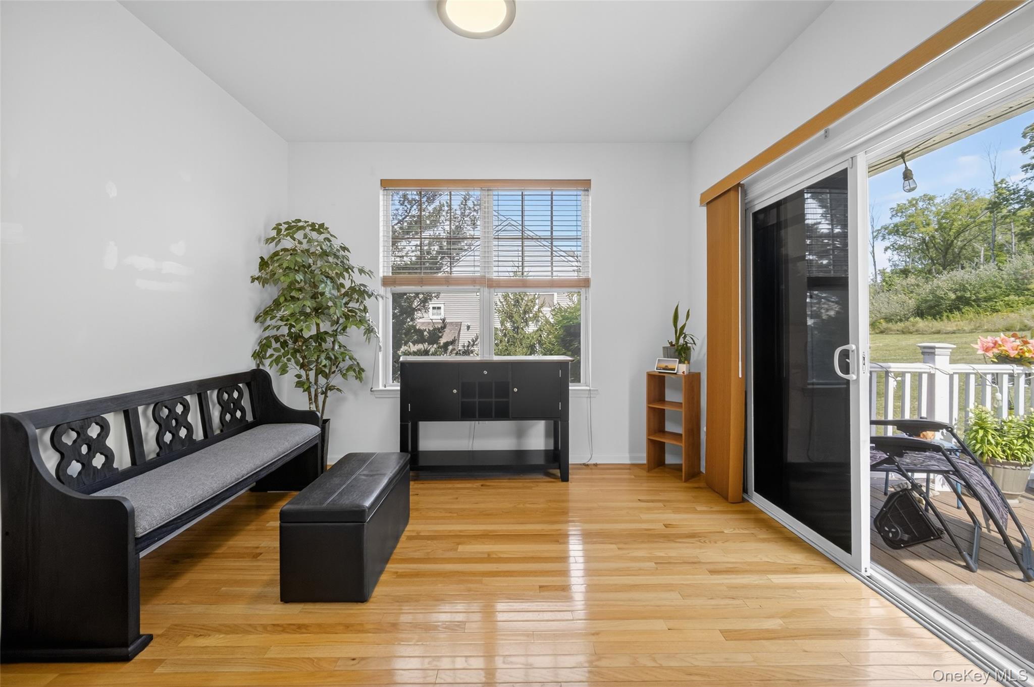 1802 Hawthorn Way, New Windsor, NY 12553