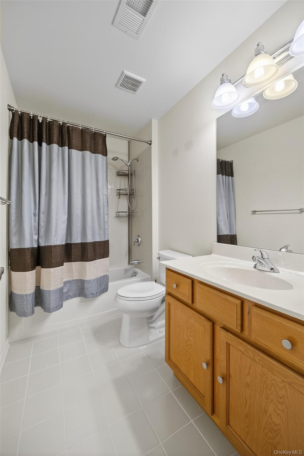 1802 Hawthorn Way, New Windsor, NY 12553