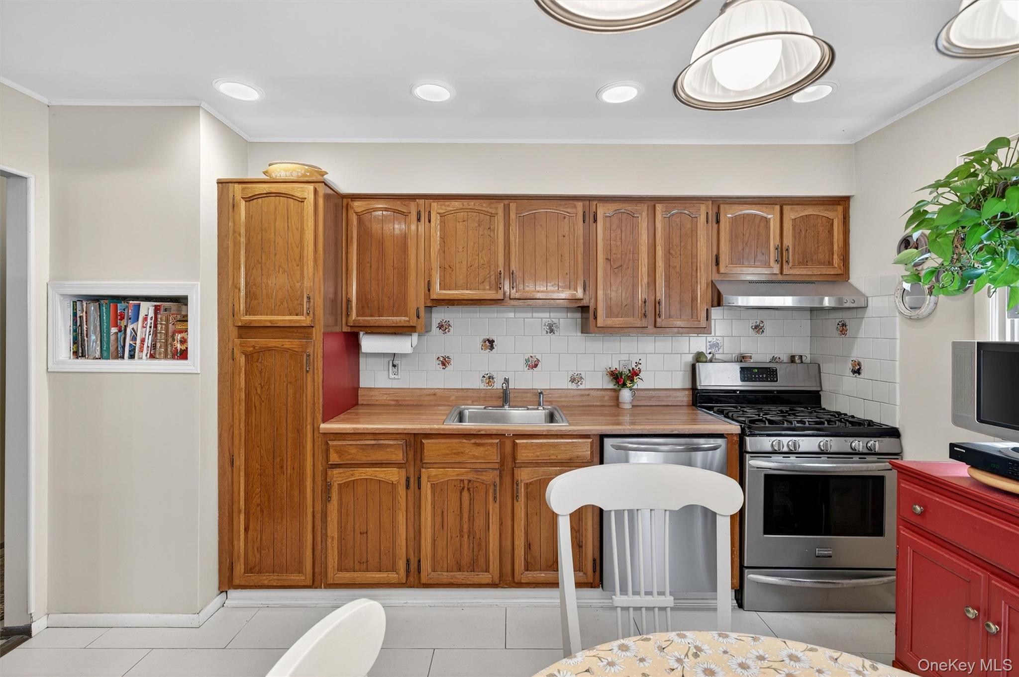 17 Half Hollow, Monroe, NY 10950