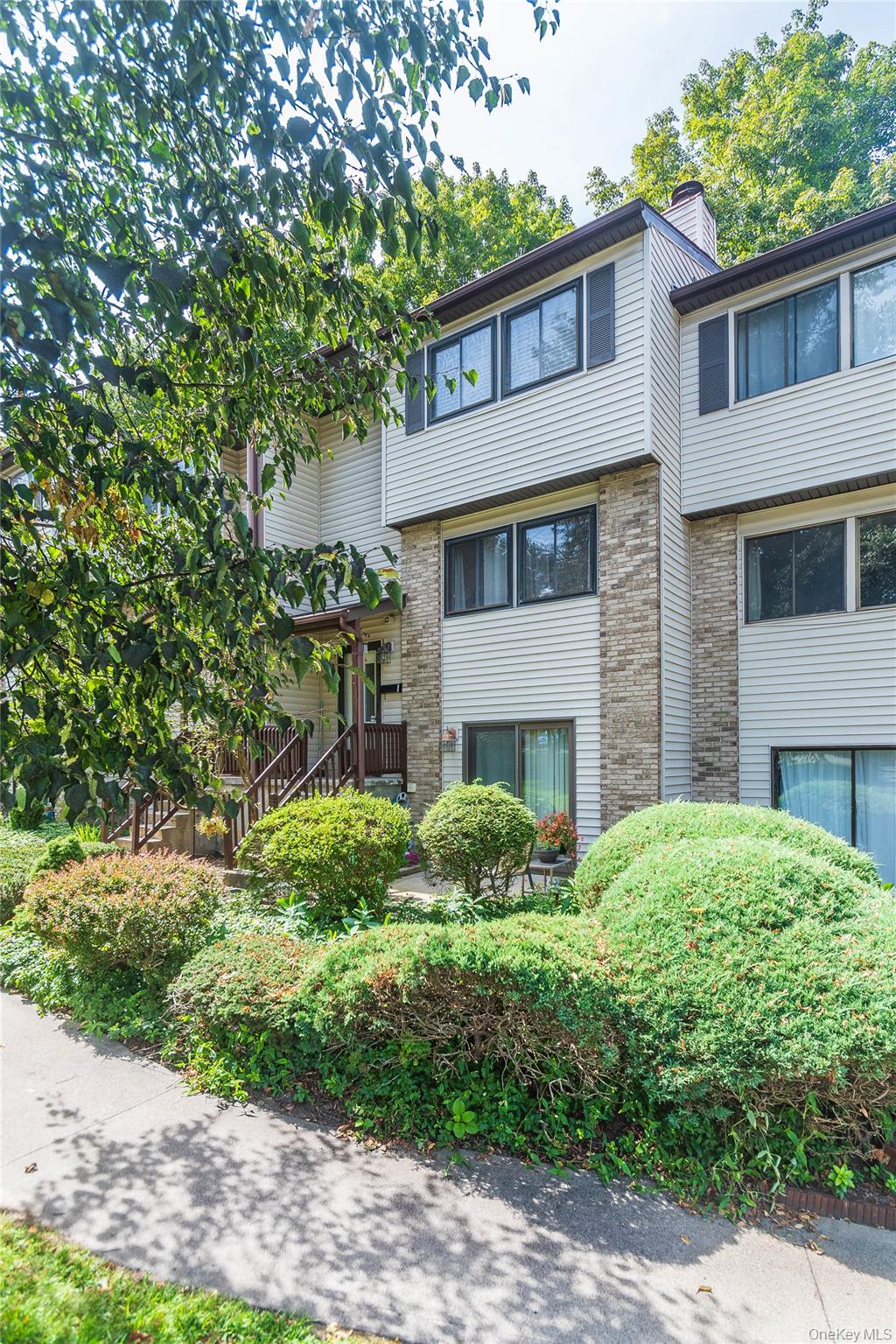 258 Village Court, Kingston, NY 12401