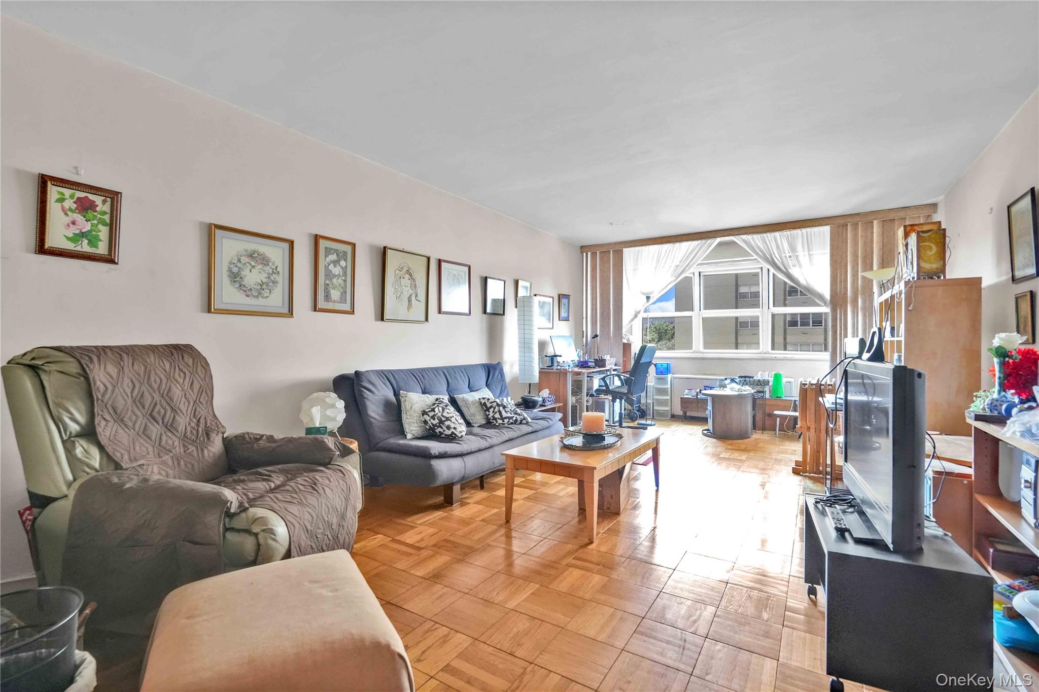 66-36 Yellowstone Boulevard # 10A, Forest Hills, NY 11375