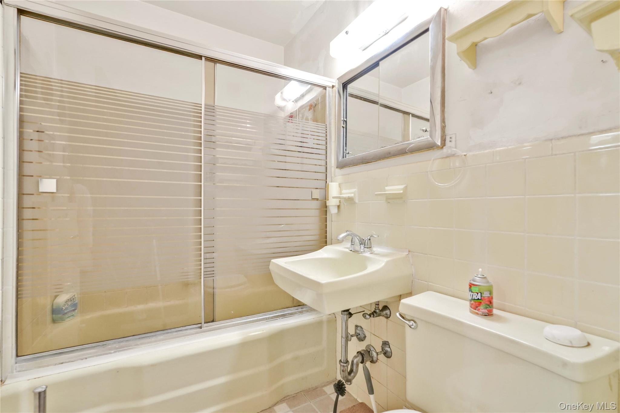 66-36 Yellowstone Boulevard # 10A, Forest Hills, NY 11375