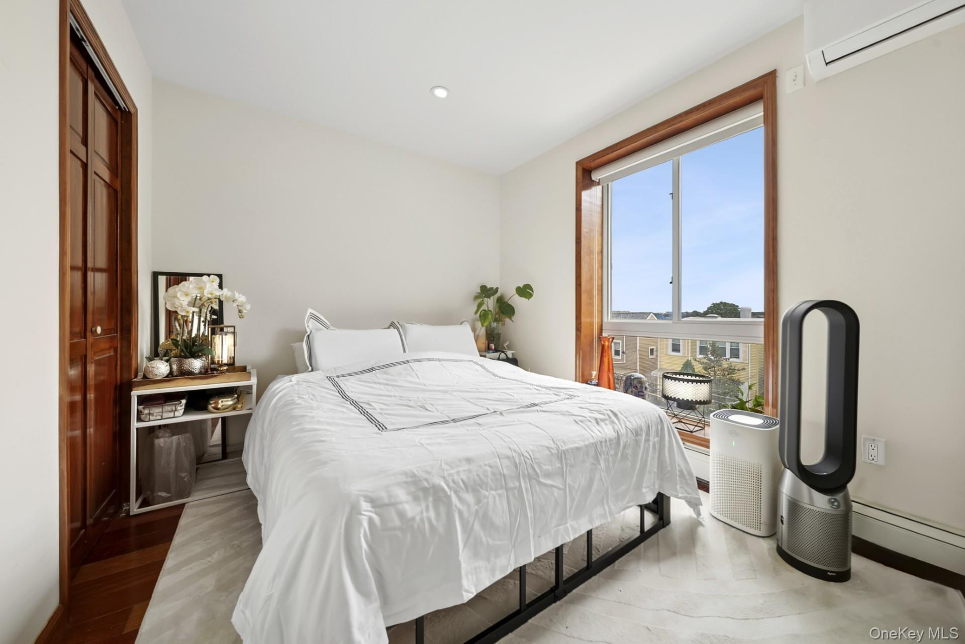 7425 43rd Avenue # 3A, Elmhurst, NY 11373