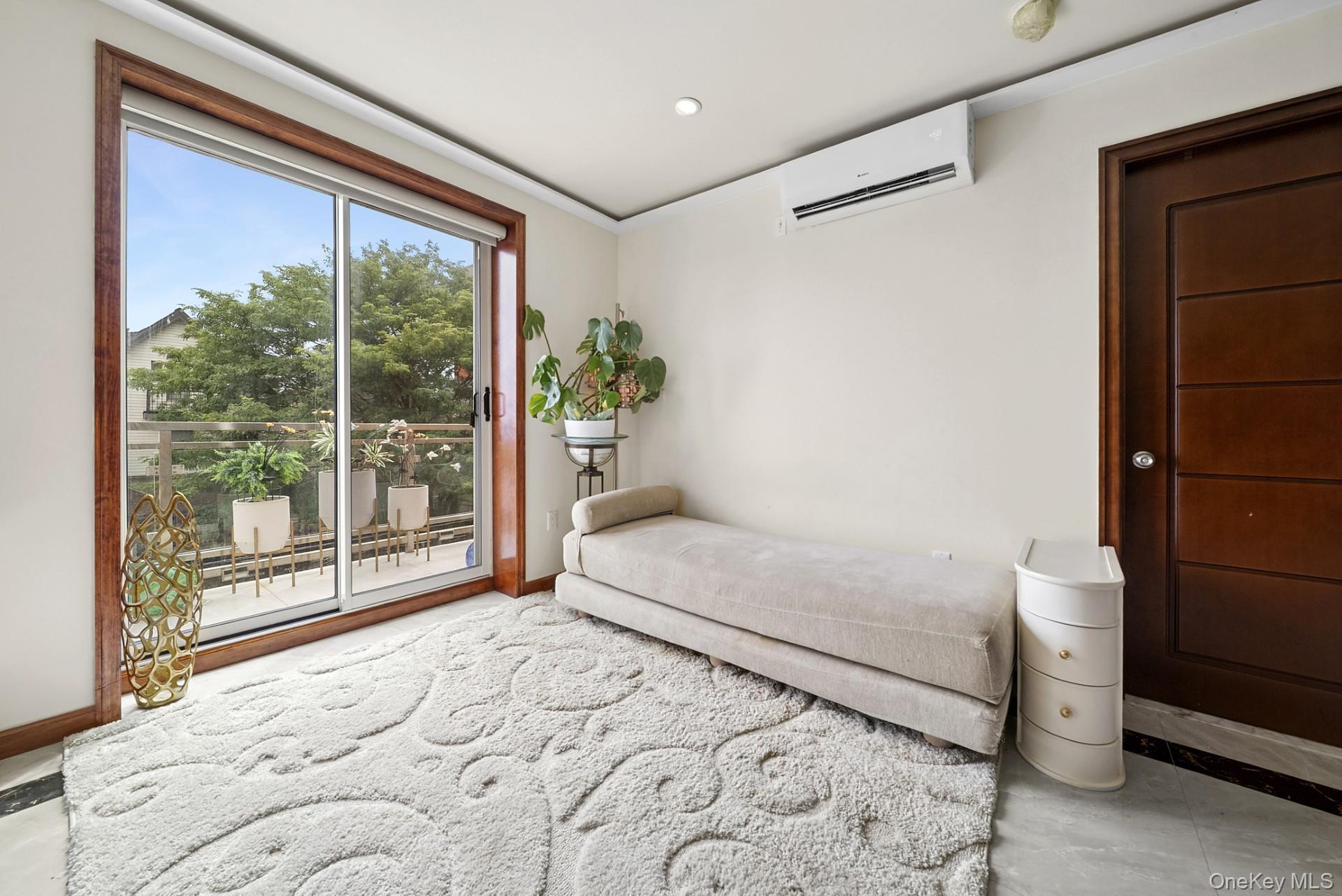 7425 43rd Avenue # 3A, Elmhurst, NY 11373