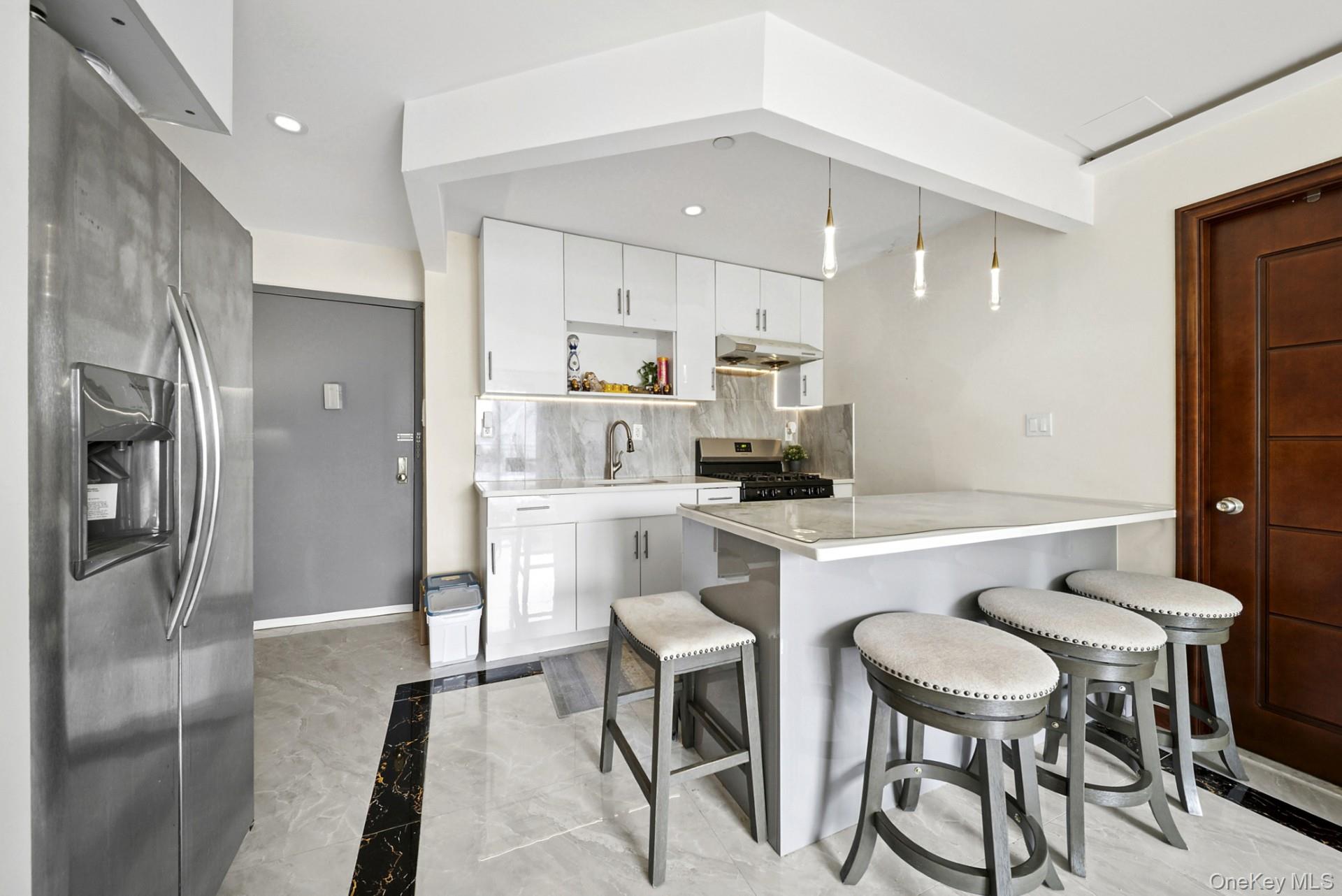 7425 43rd Avenue # 3A, Elmhurst, NY 11373