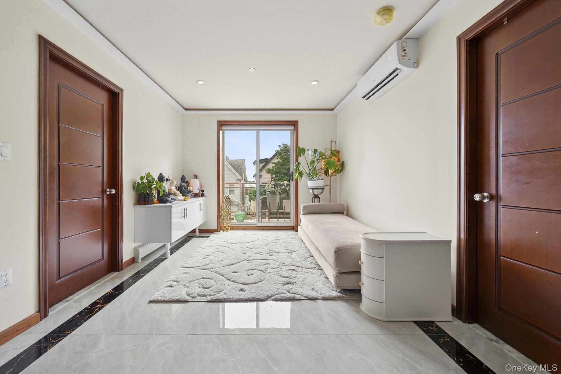 7425 43rd Avenue # 3A, Elmhurst, NY 11373