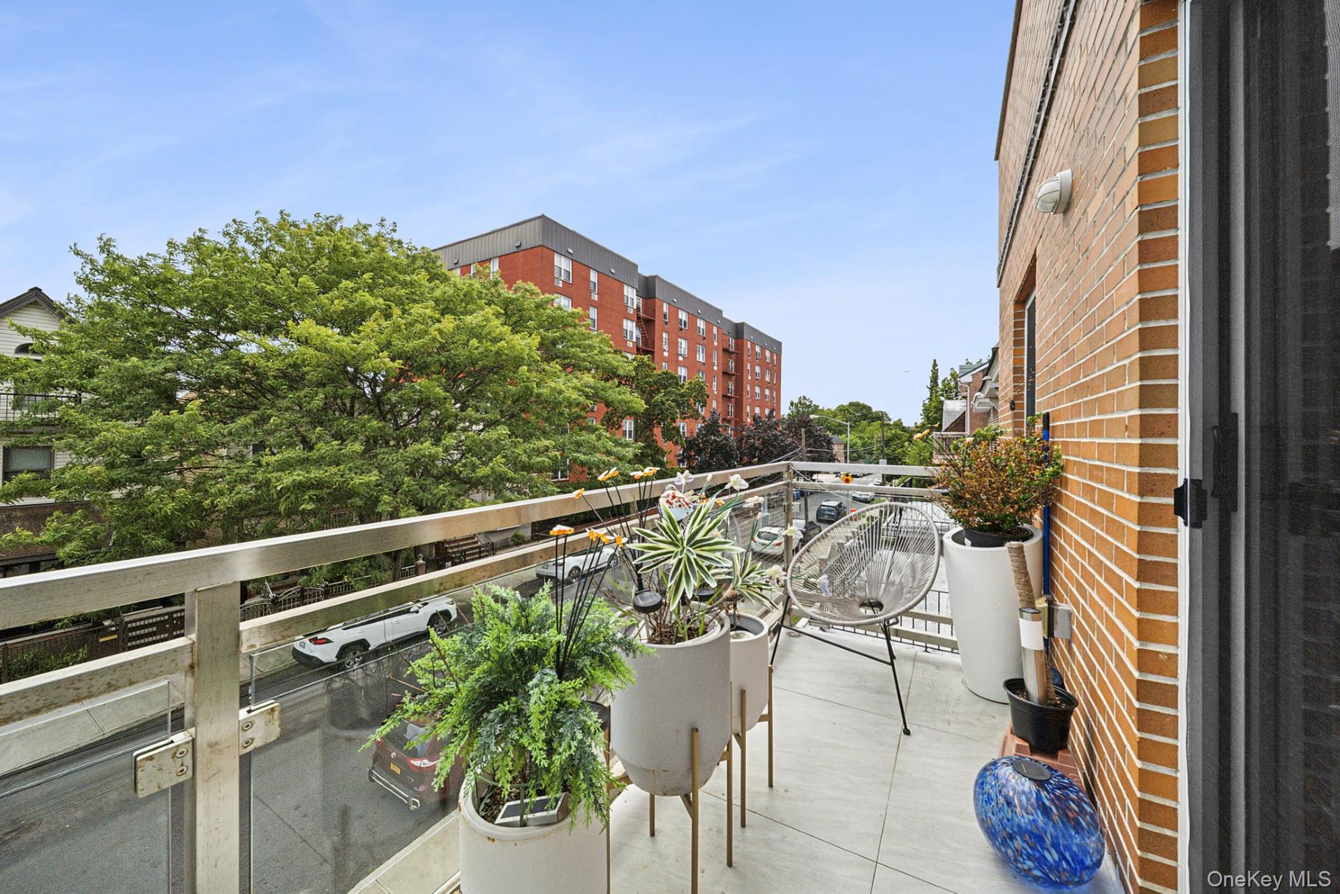 7425 43rd Avenue # 3A, Elmhurst, NY 11373