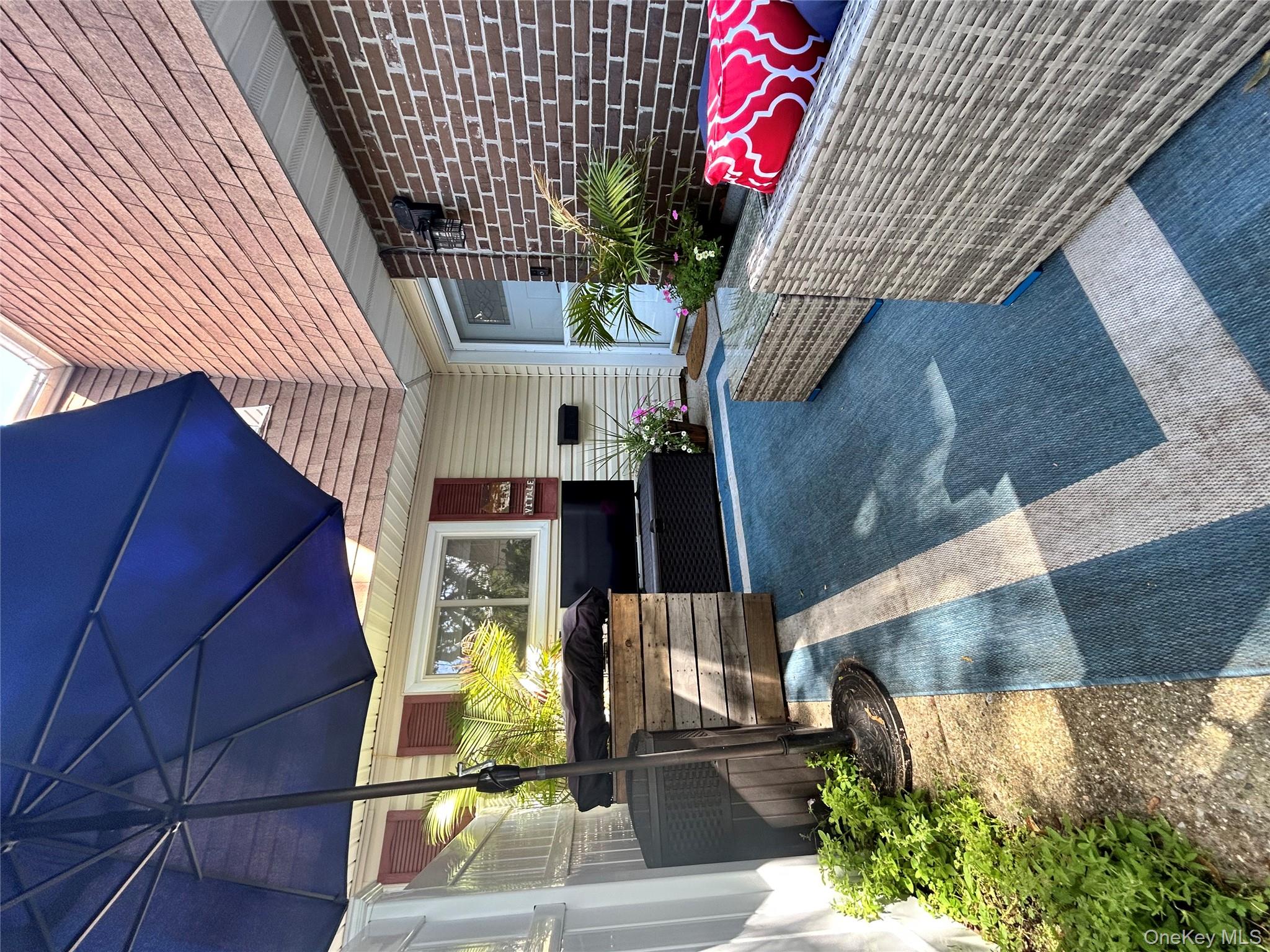 286 Storm Drive, Holtsville, NY 11742