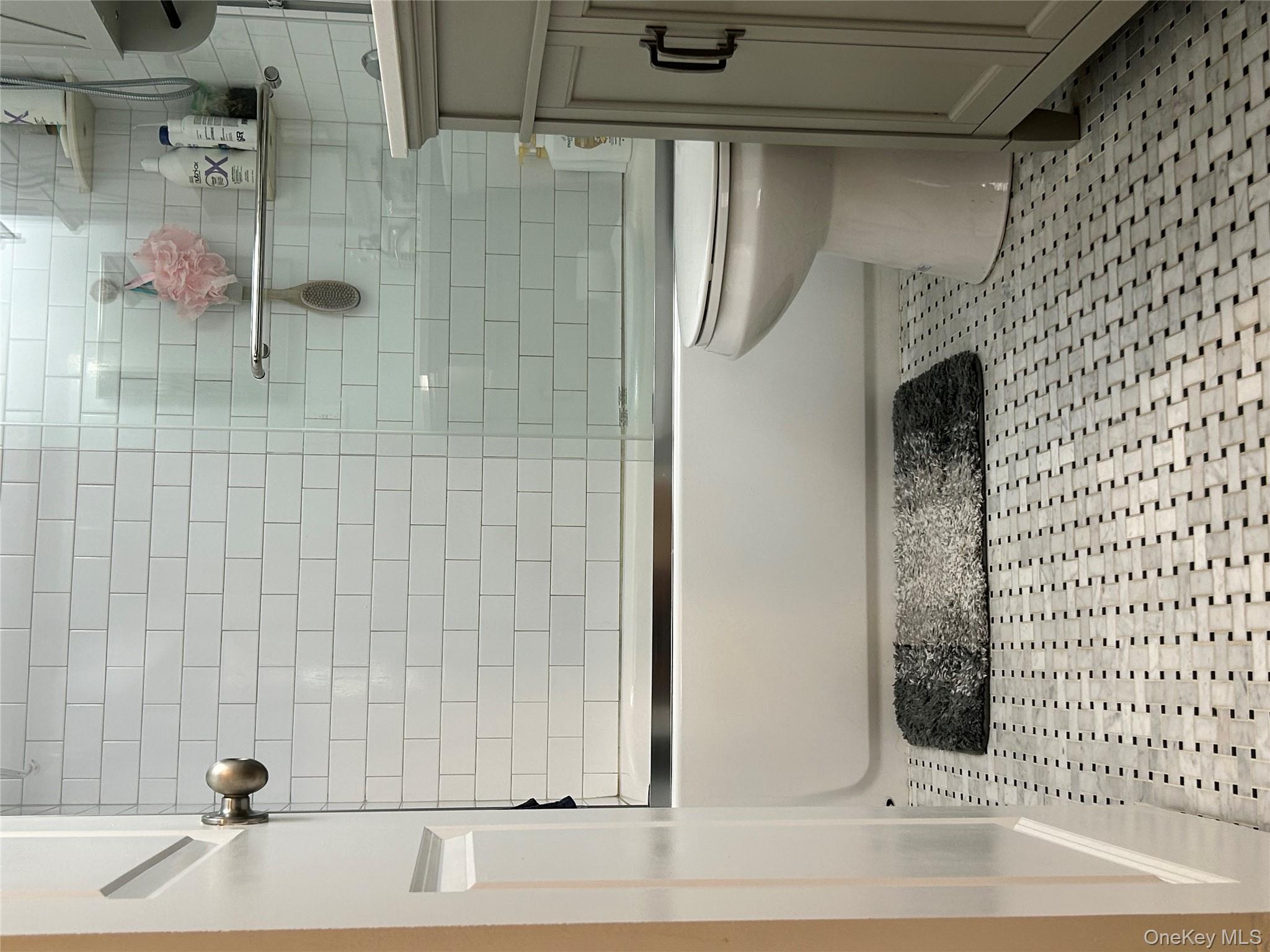 286 Storm Drive, Holtsville, NY 11742