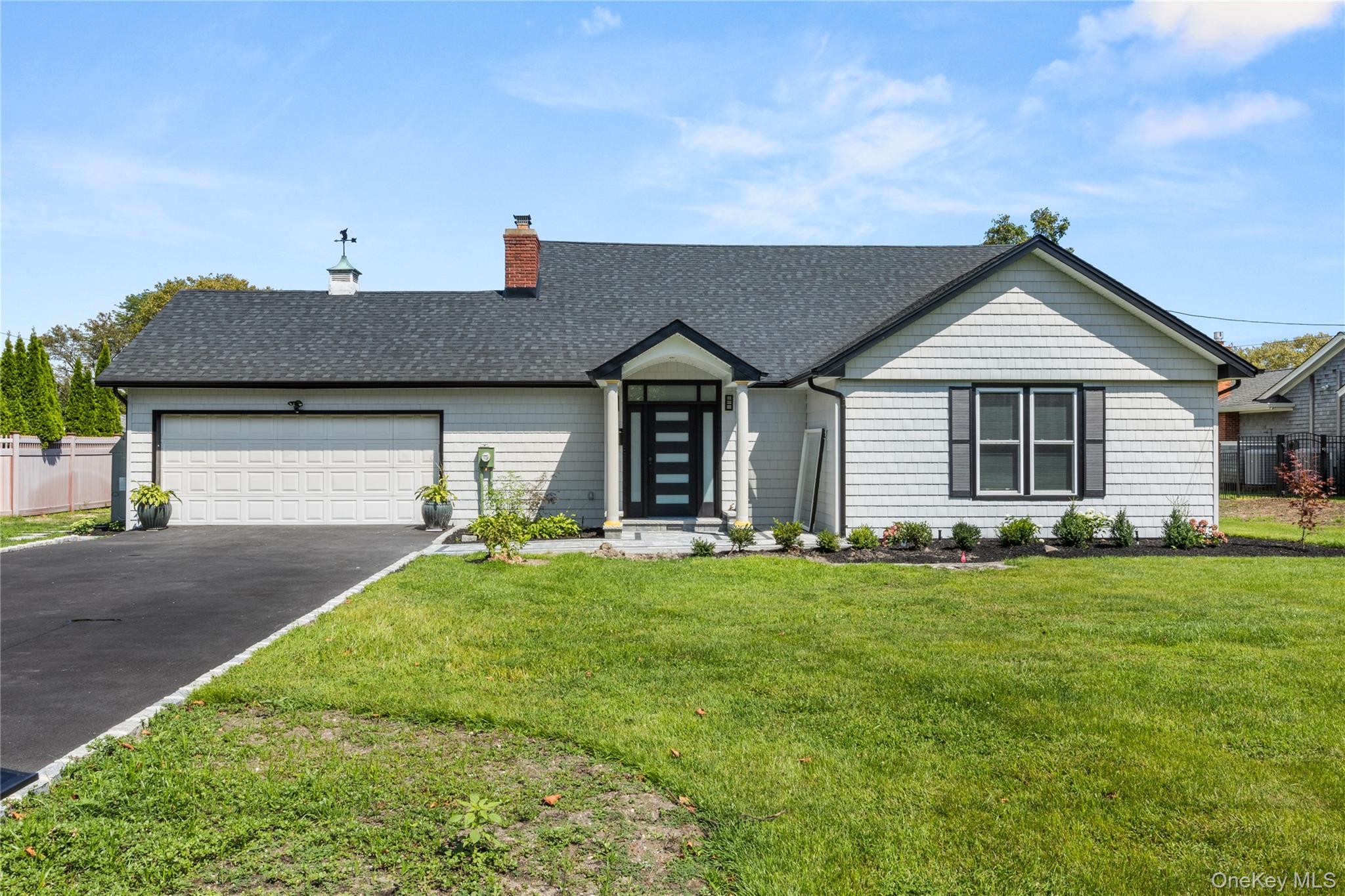 173 Tahlulah Lane, West Islip, NY 11795