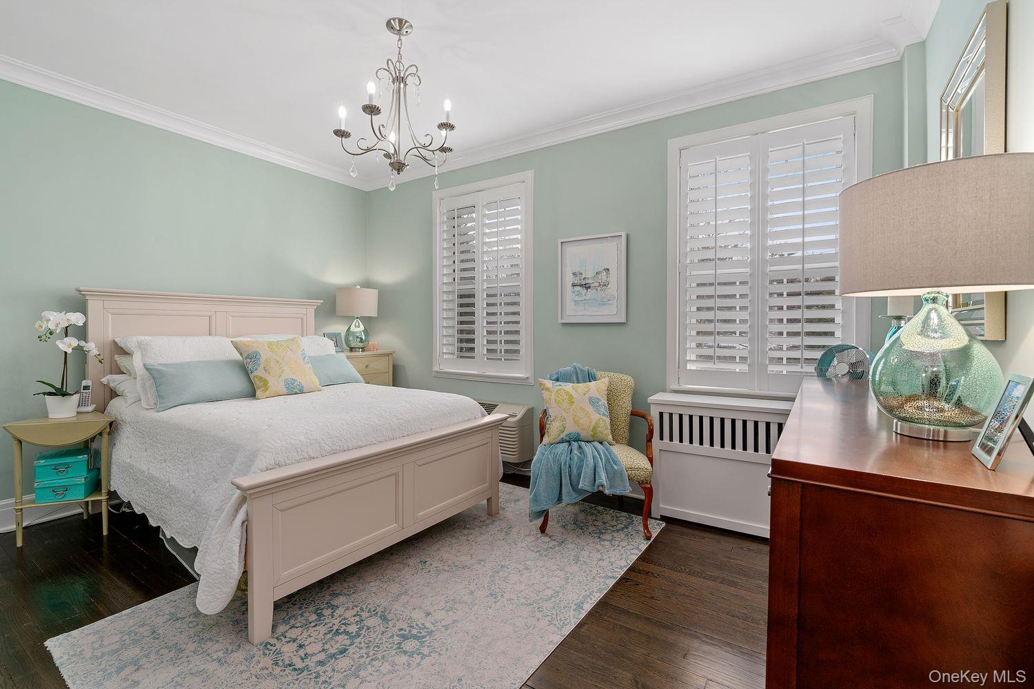 10 Brooklands # 1E, Bronxville, NY 10708