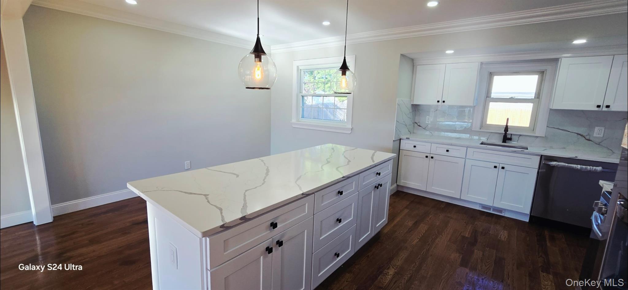 125 Burlington Avenue, Deer Park, NY 11729