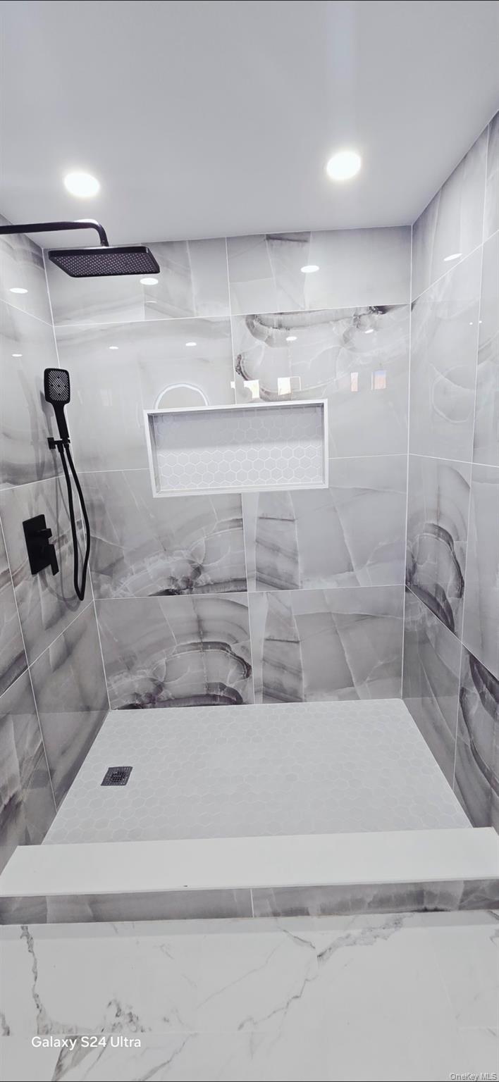 125 Burlington Avenue, Deer Park, NY 11729