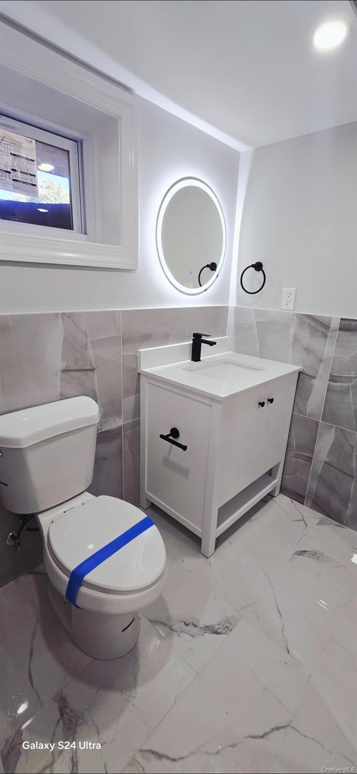 125 Burlington Avenue, Deer Park, NY 11729