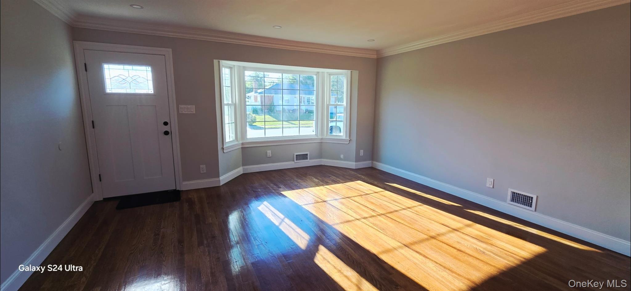 125 Burlington Avenue, Deer Park, NY 11729