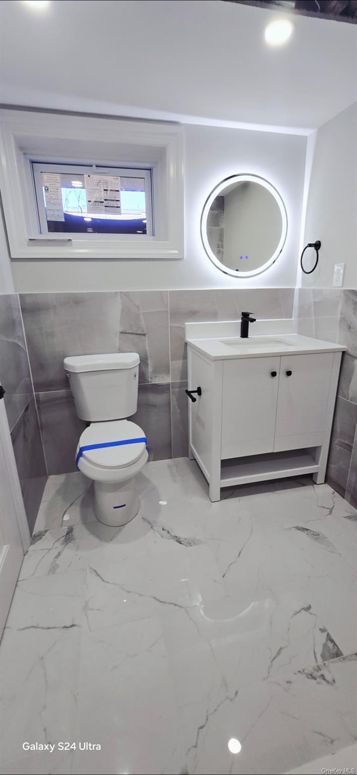 125 Burlington Avenue, Deer Park, NY 11729