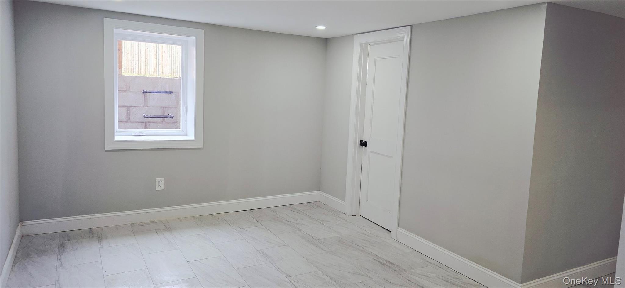 125 Burlington Avenue, Deer Park, NY 11729