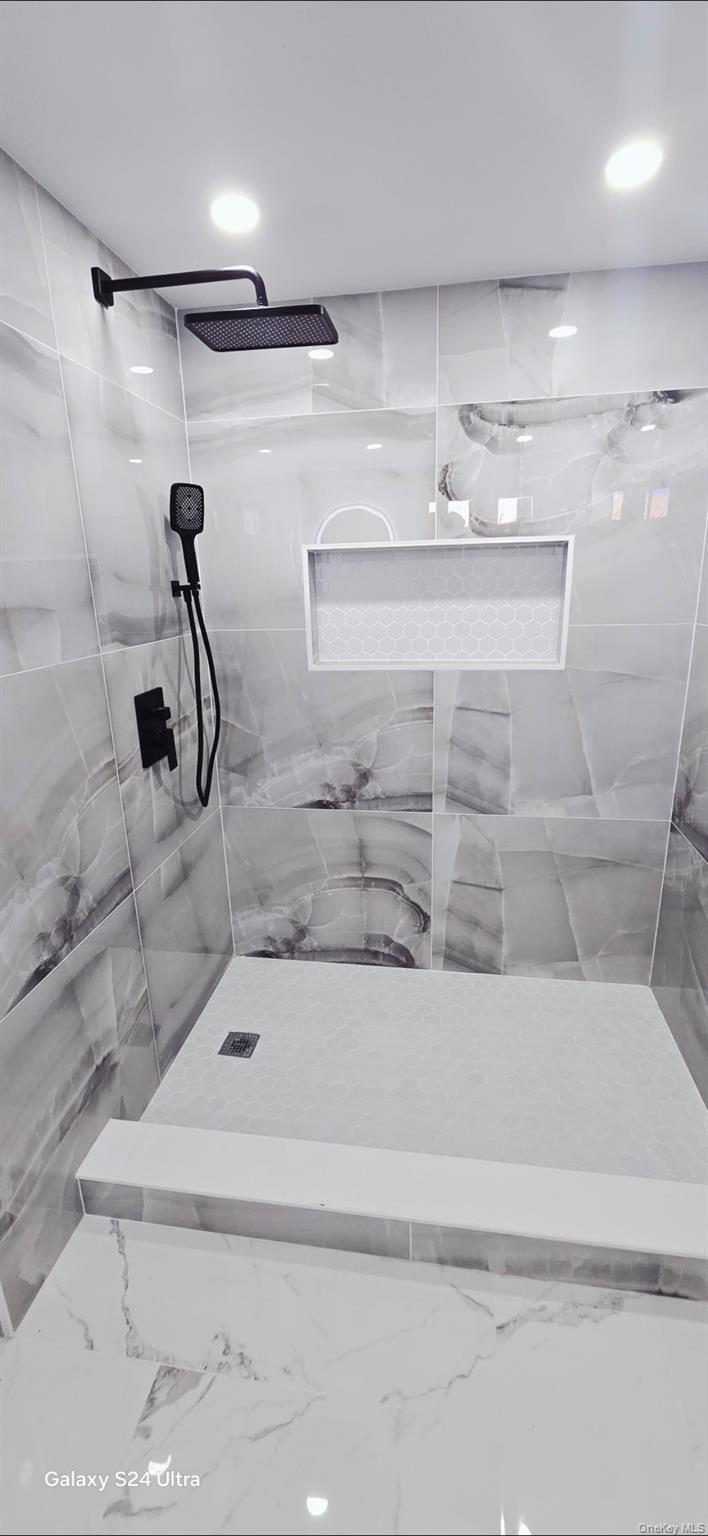 125 Burlington Avenue, Deer Park, NY 11729