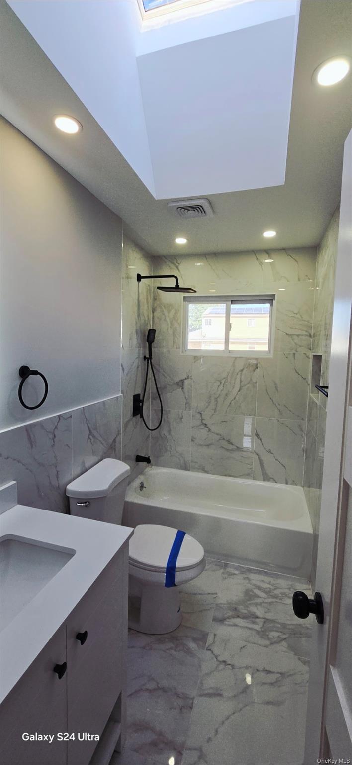 125 Burlington Avenue, Deer Park, NY 11729